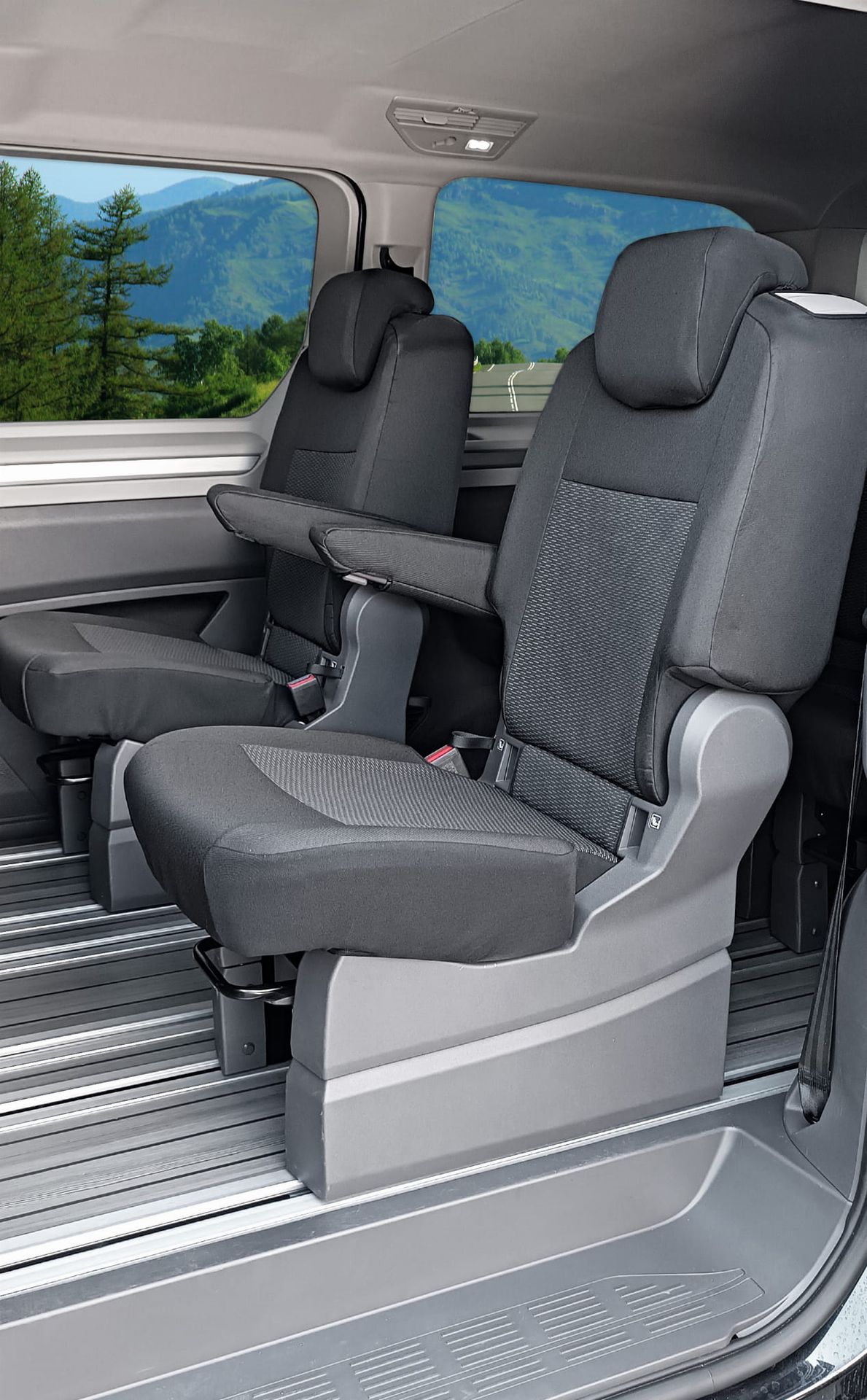 Volkswagen Multivan T7 (2. rząd od 2022-) pokrowce dedykowane 1+1