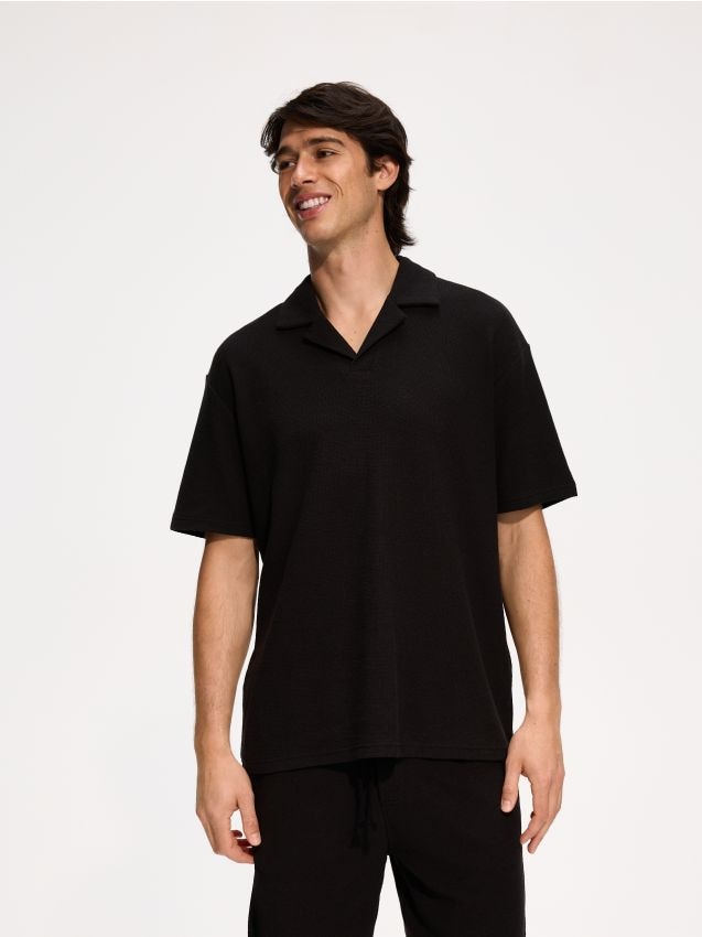 Reserved - Strukturalne polo comfort fit - czarny