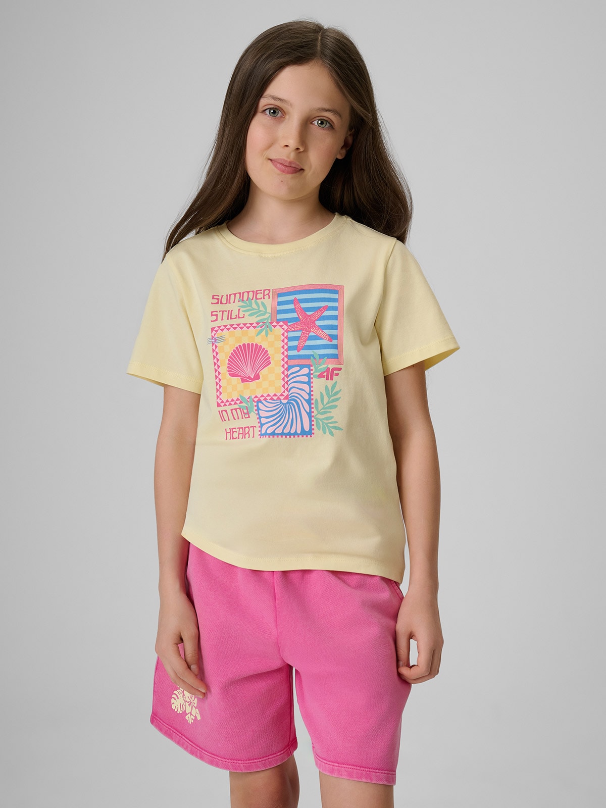 4F T-shirt regular z nadrukiem dziewczęcy - żółty 164 (13-14 lat)
