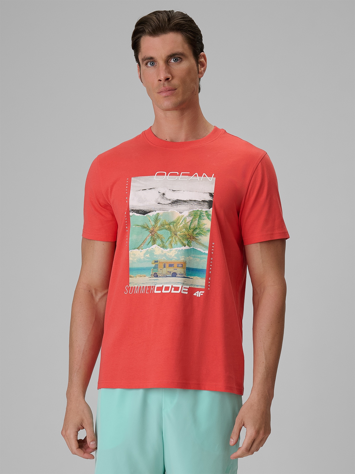 4F T-shirt regular z nadrukiem męski - koralowy XXL