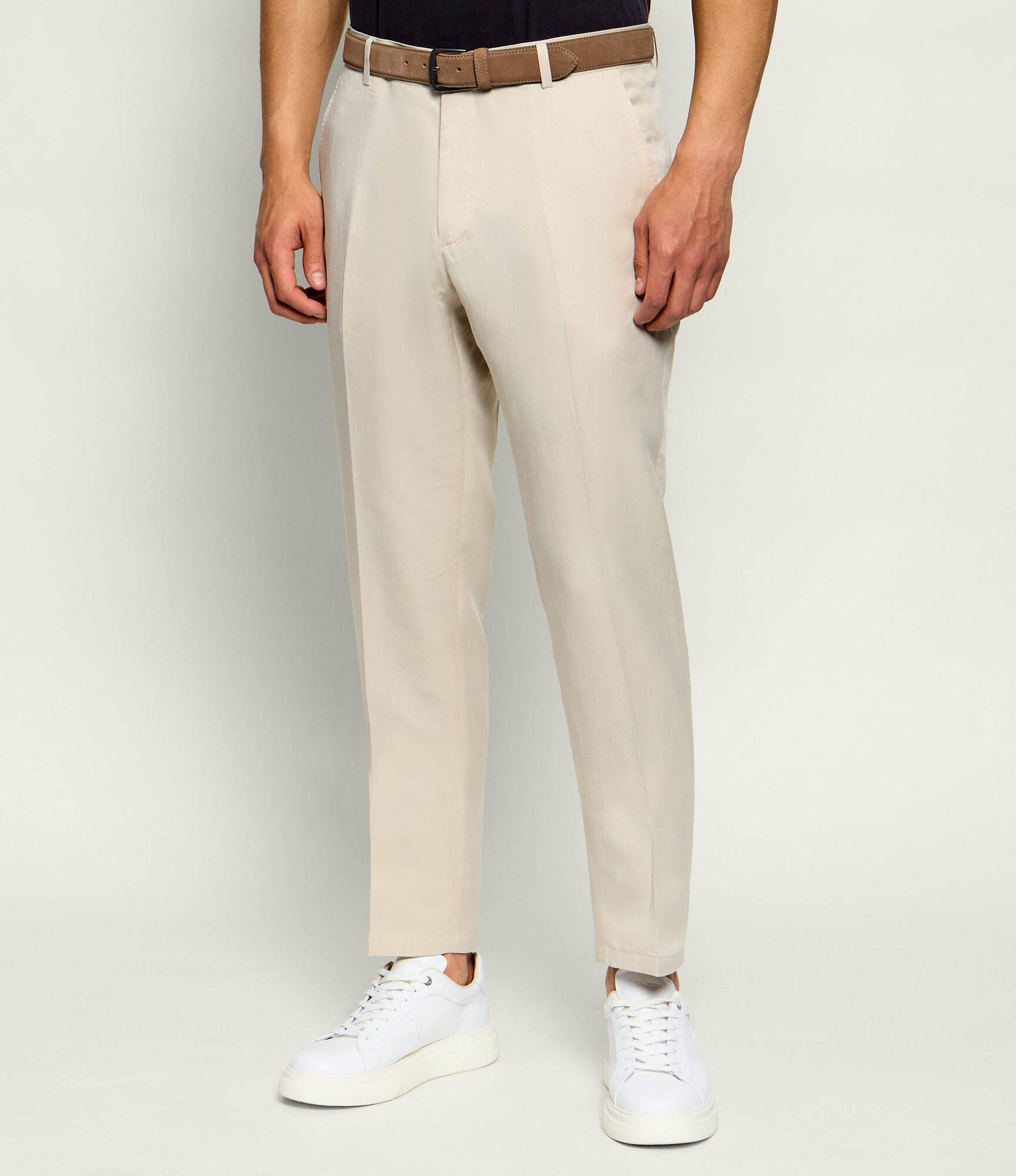 GUESS Spodnie MYRON Slim Fit z dodatkiem lnu