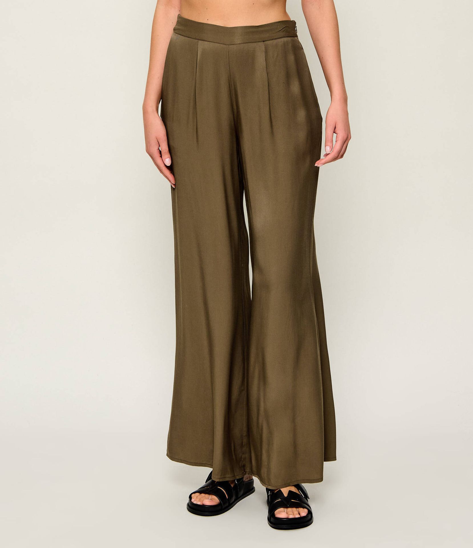 Guess Spodnie ZOE Loose fit