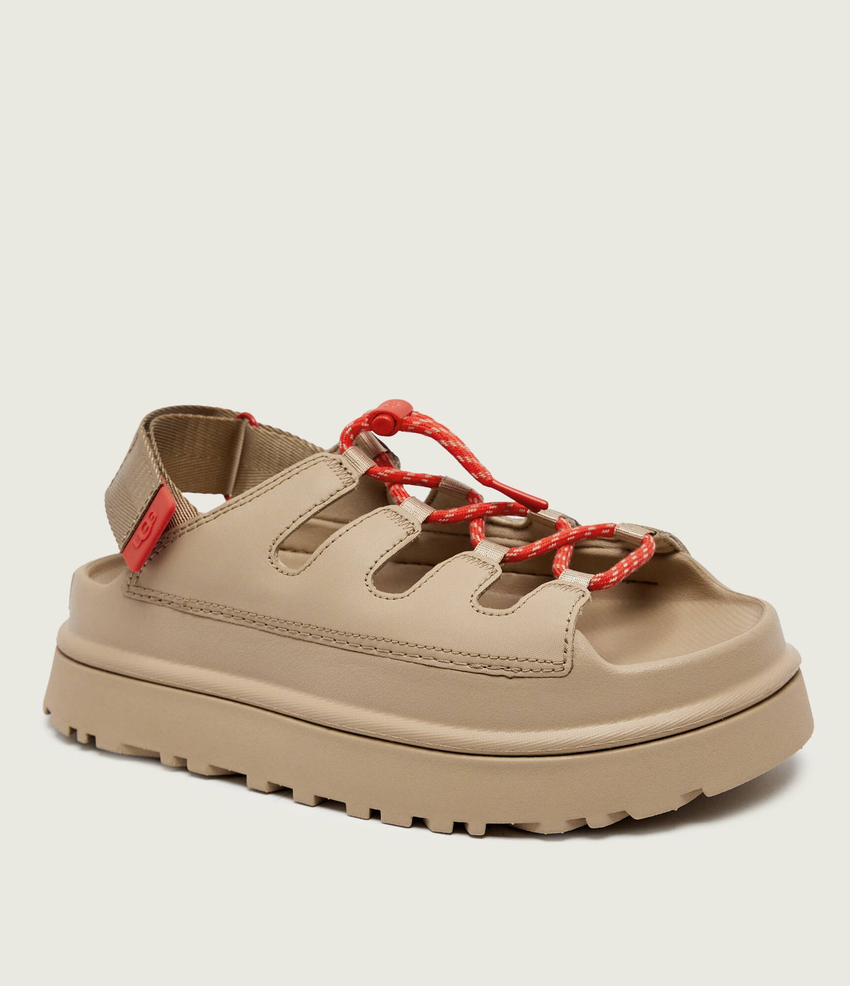 UGG Skórzane sandały W GOLDENGLOW TOGGLE