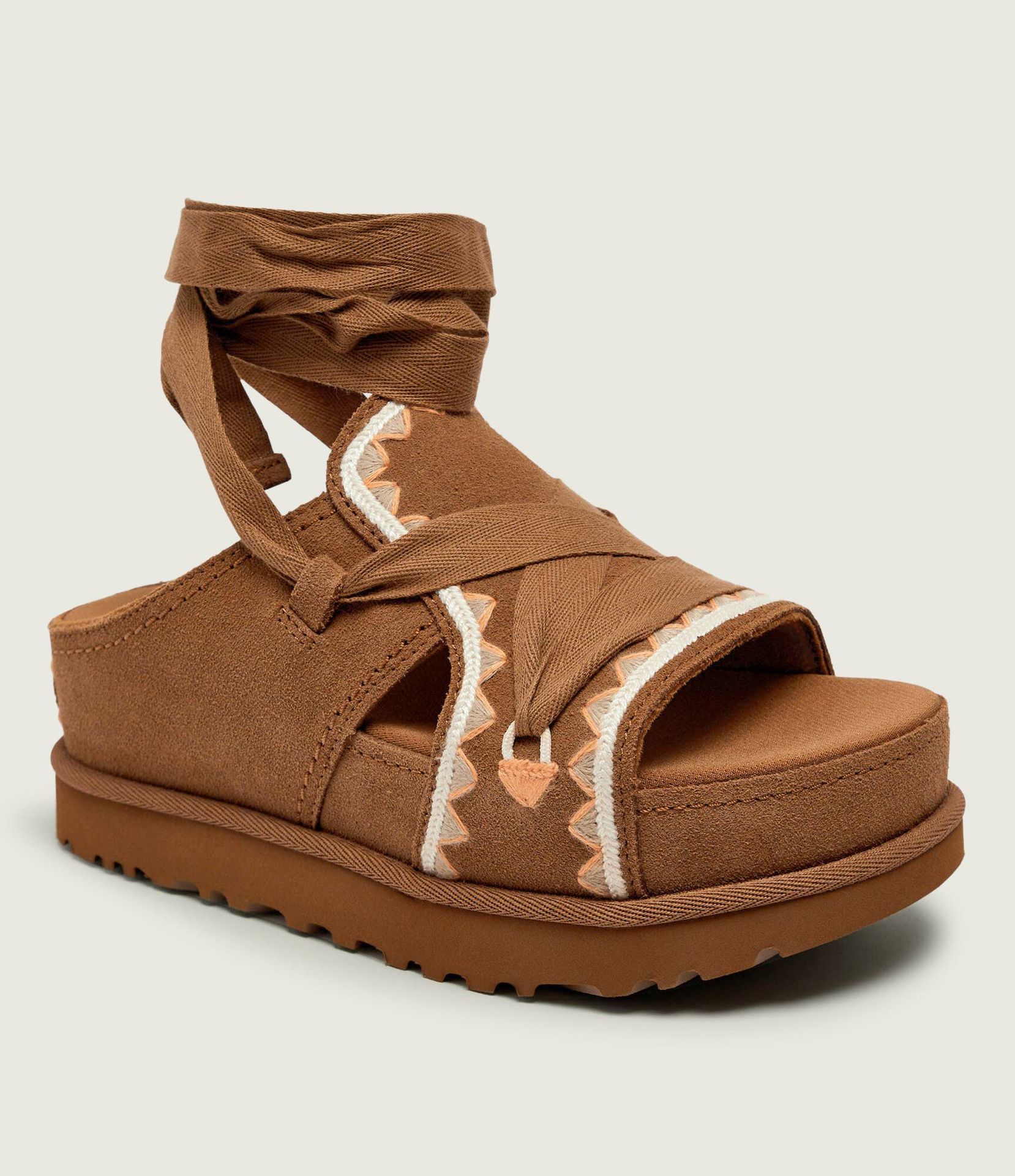 UGG Sandały W GOLDENSTAR HI ARTISTITCH zamsz