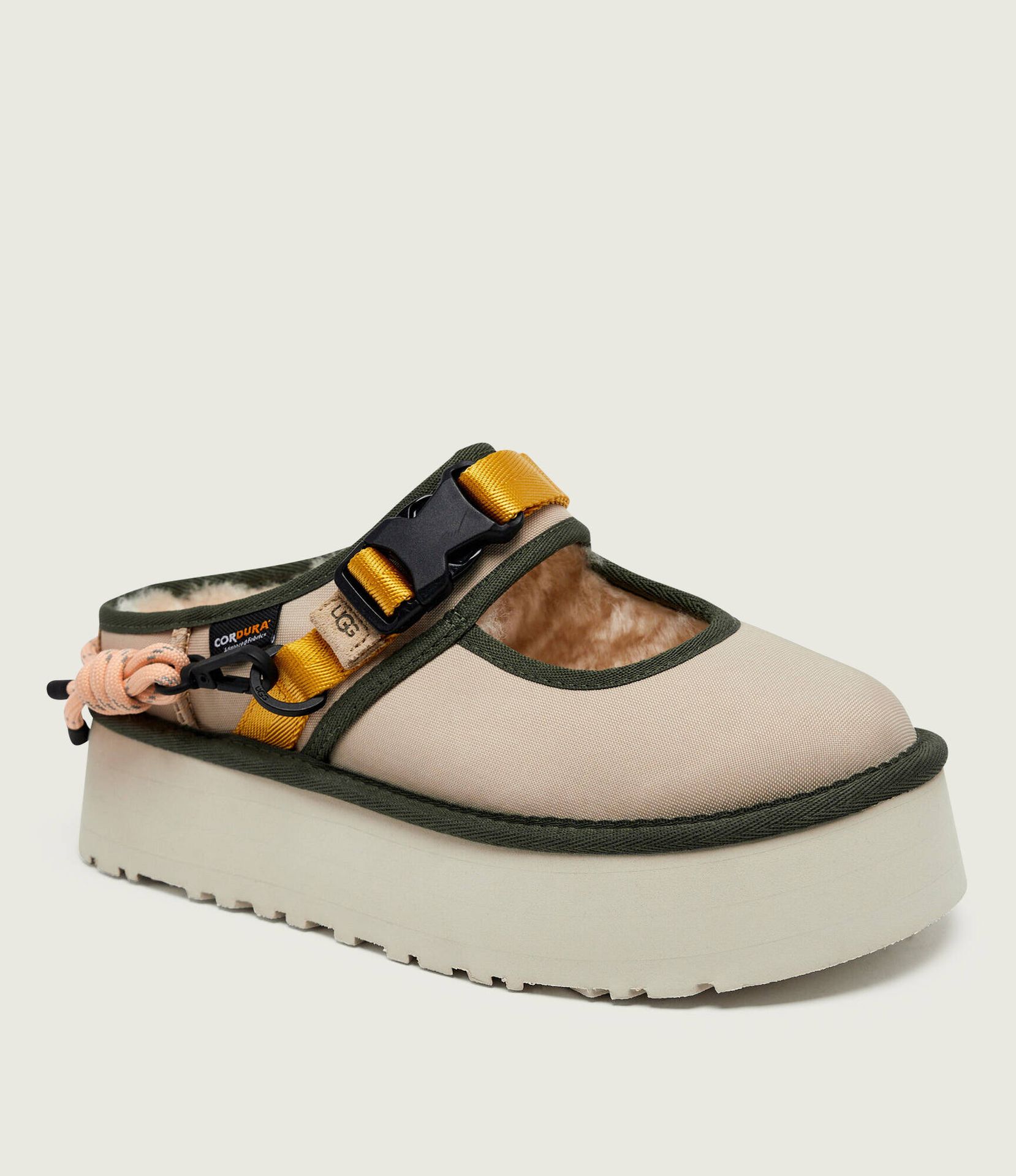 UGG Ocieplane mule BEA MARY JANE WILDWOOD z dodatkiem wełny CORDURA