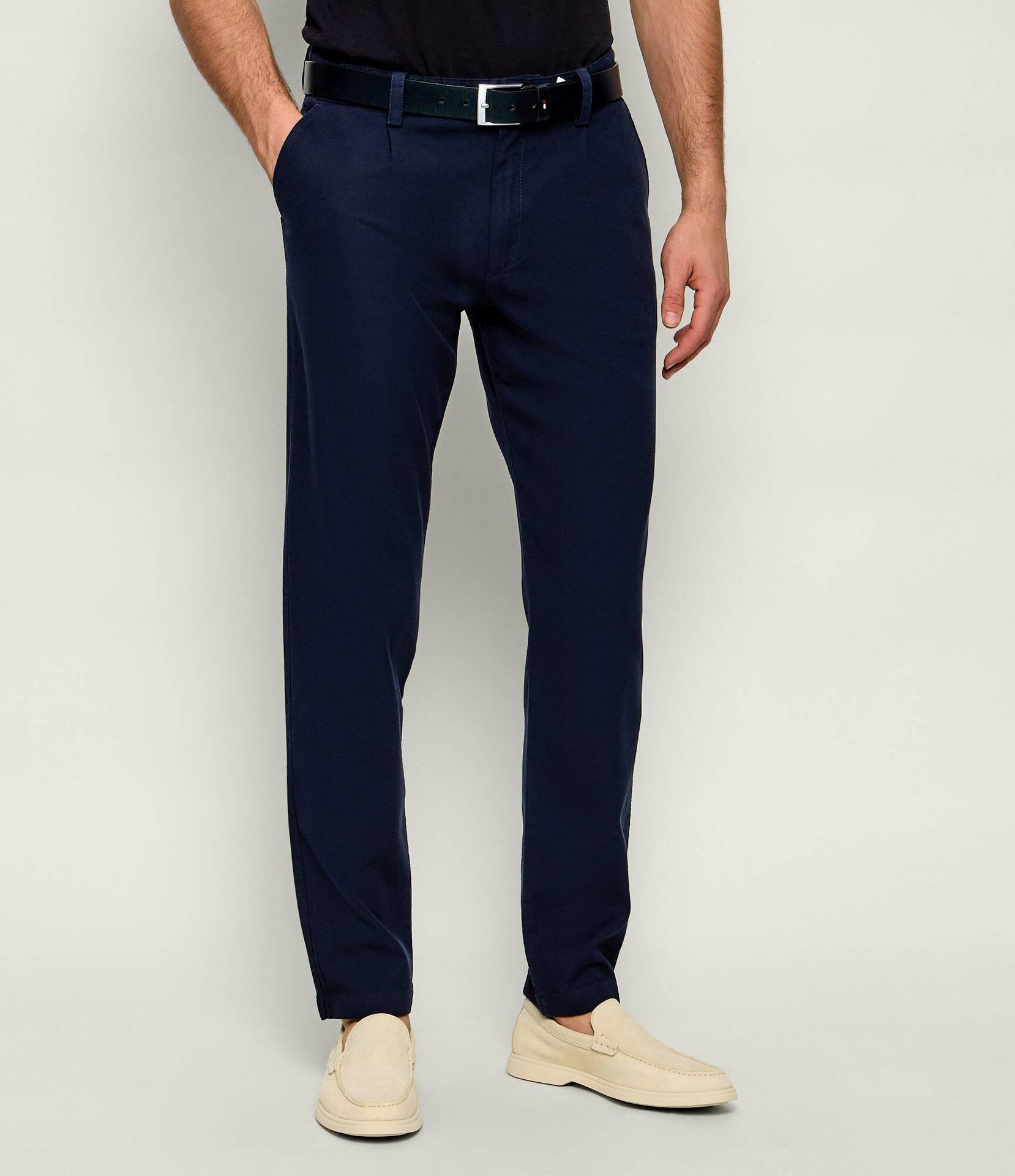 BOSS ORANGE Spodnie chino Pleated-2 Tapered fit