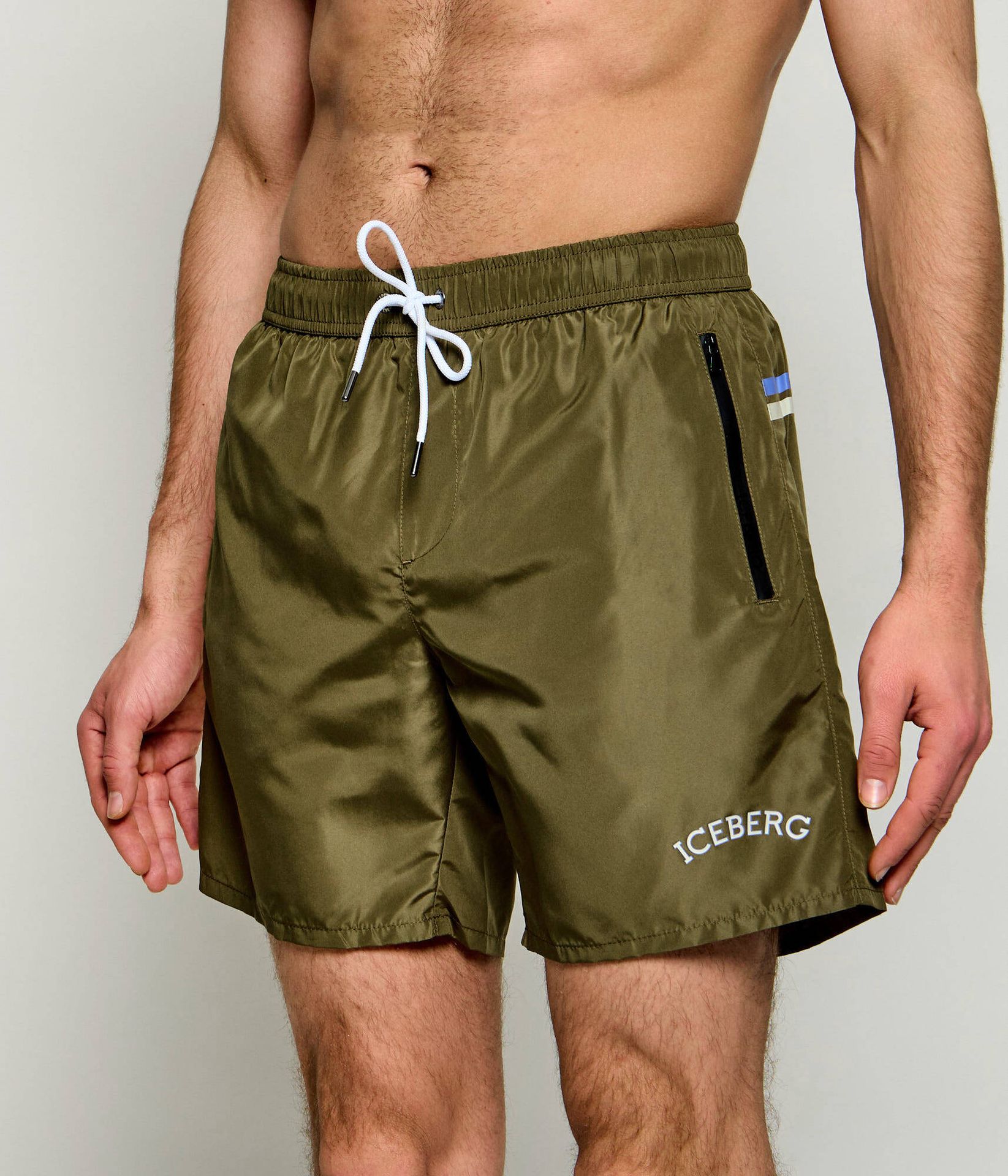 Iceberg Szorty kąpielowe Regular Fit