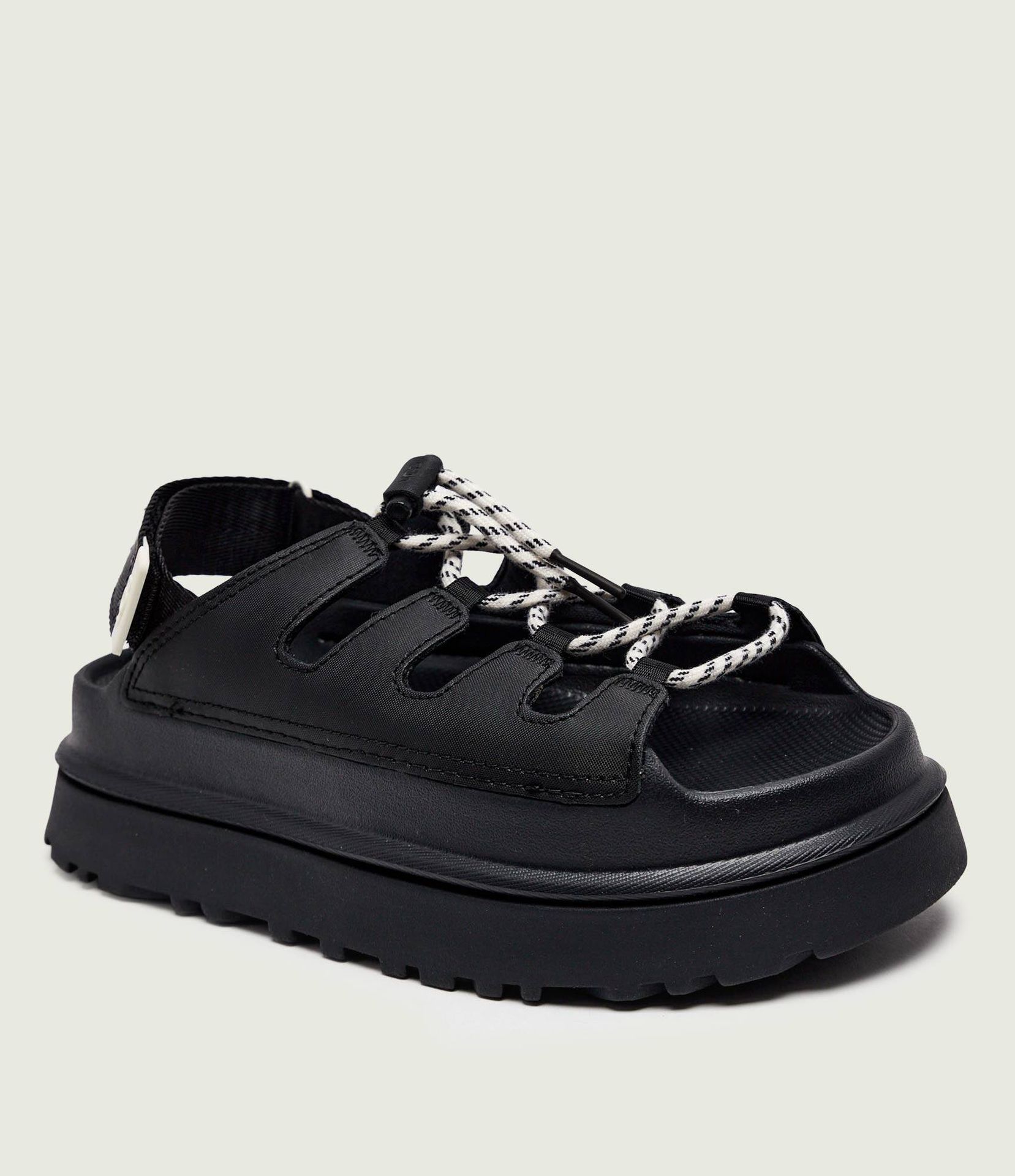 UGG Skórzane sandały W GOLDENGLOW TOGGLE