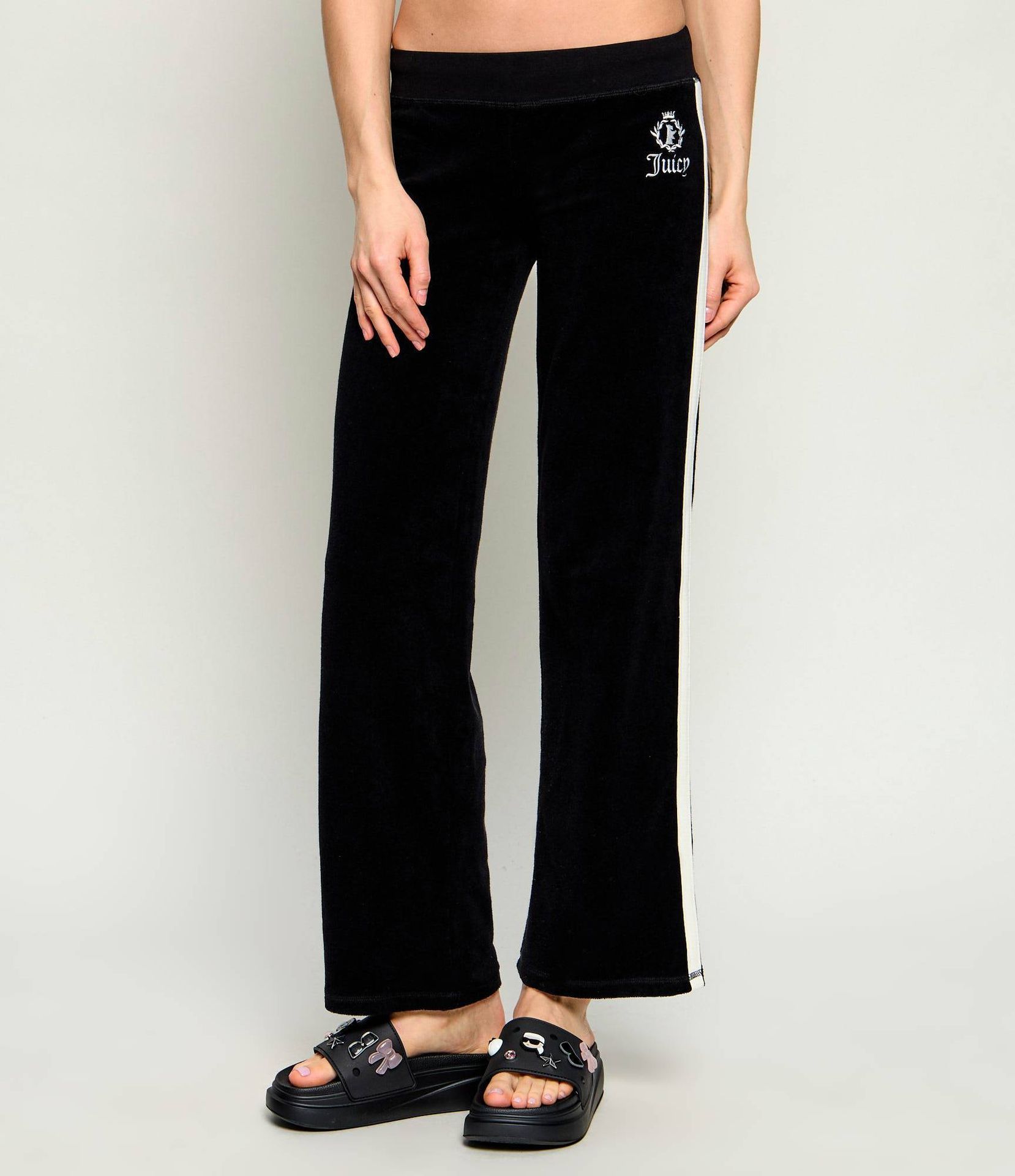Juicy Couture Spodnie dresowe APPLIQUE flare fit frotté
