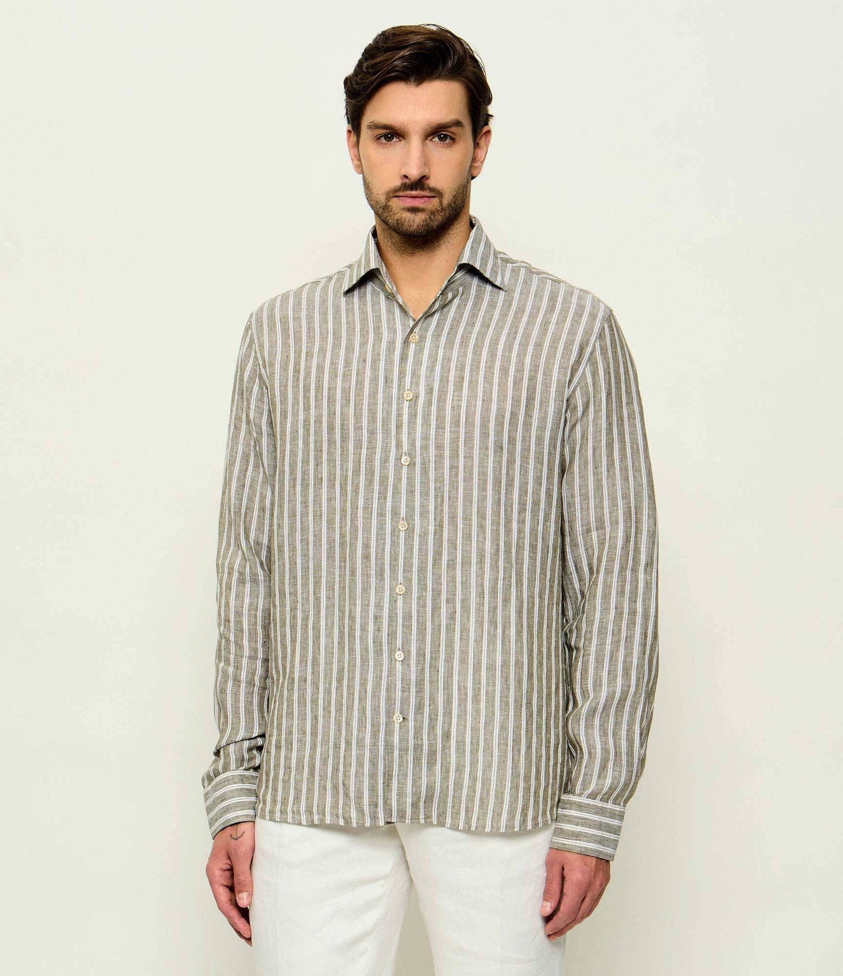 Oscar Jacobson Lniana koszula Regular Fit