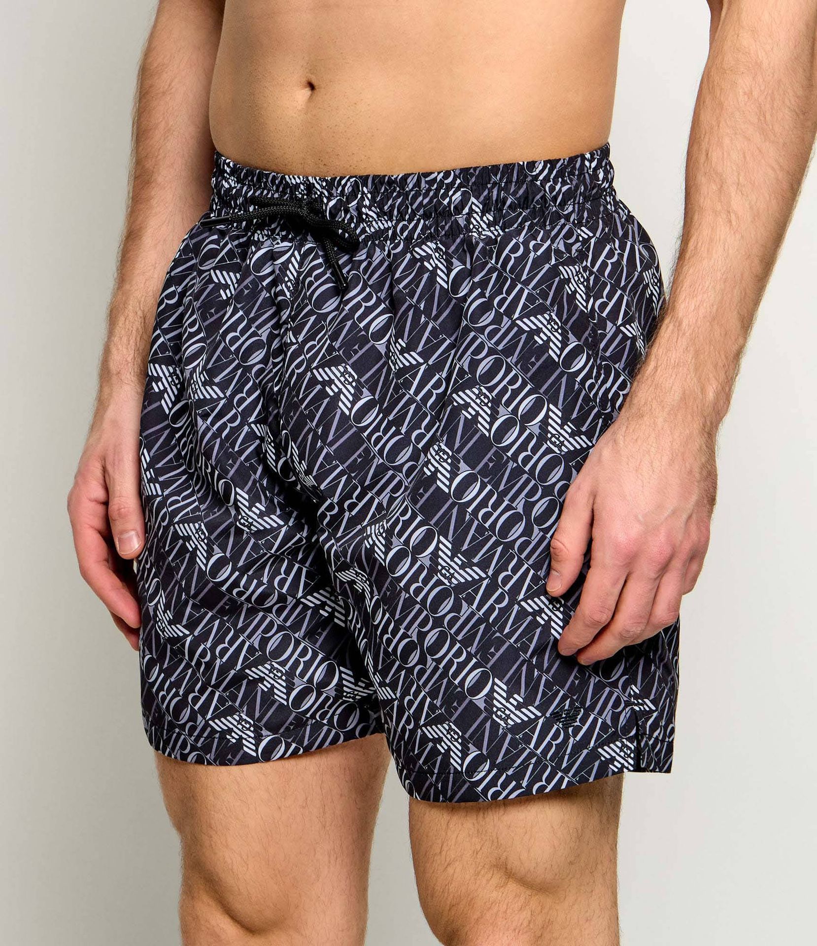 Emporio Armani Szorty kąpielowe Regular Fit