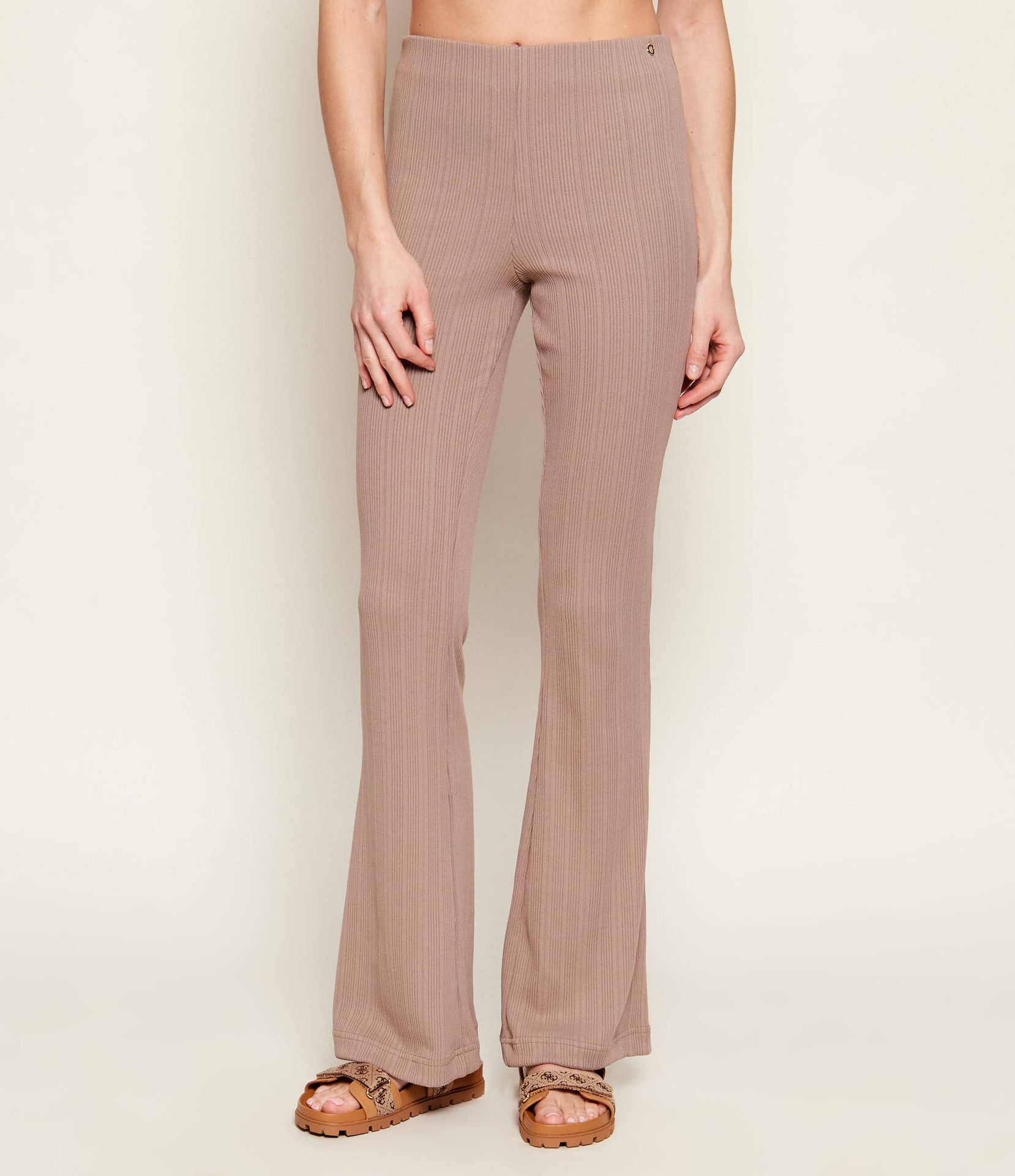 GUESS Spodnie dzianinowe BELEN flare fit