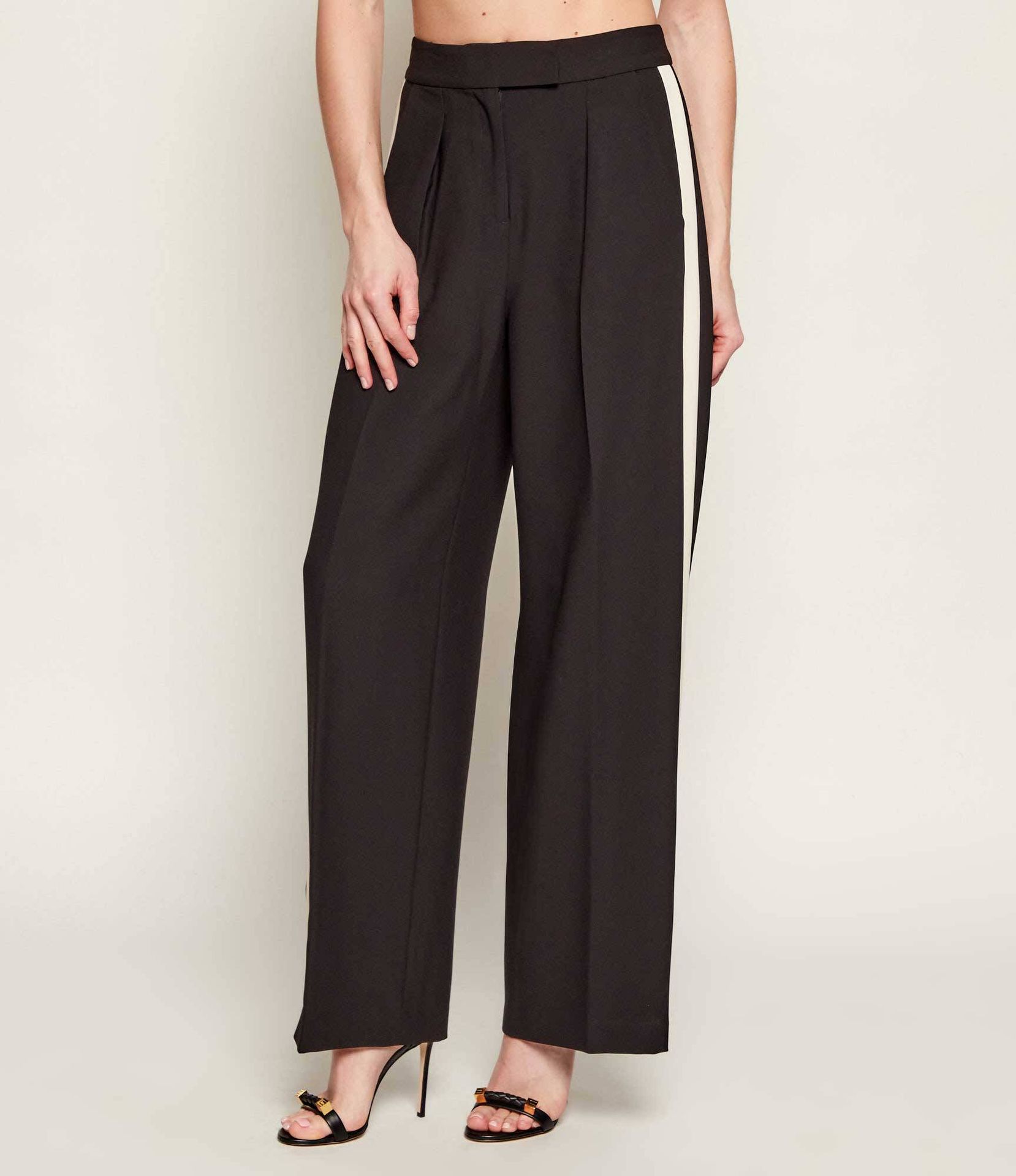 Patrizia Pepe Spodnie Loose fit