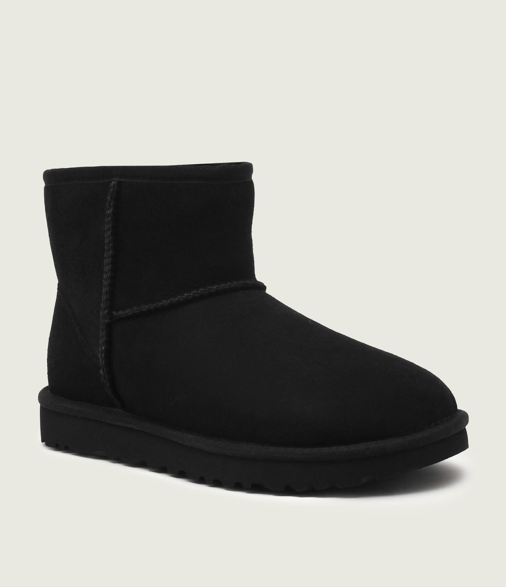 UGG Śniegowce W Classic Mini II zamsz