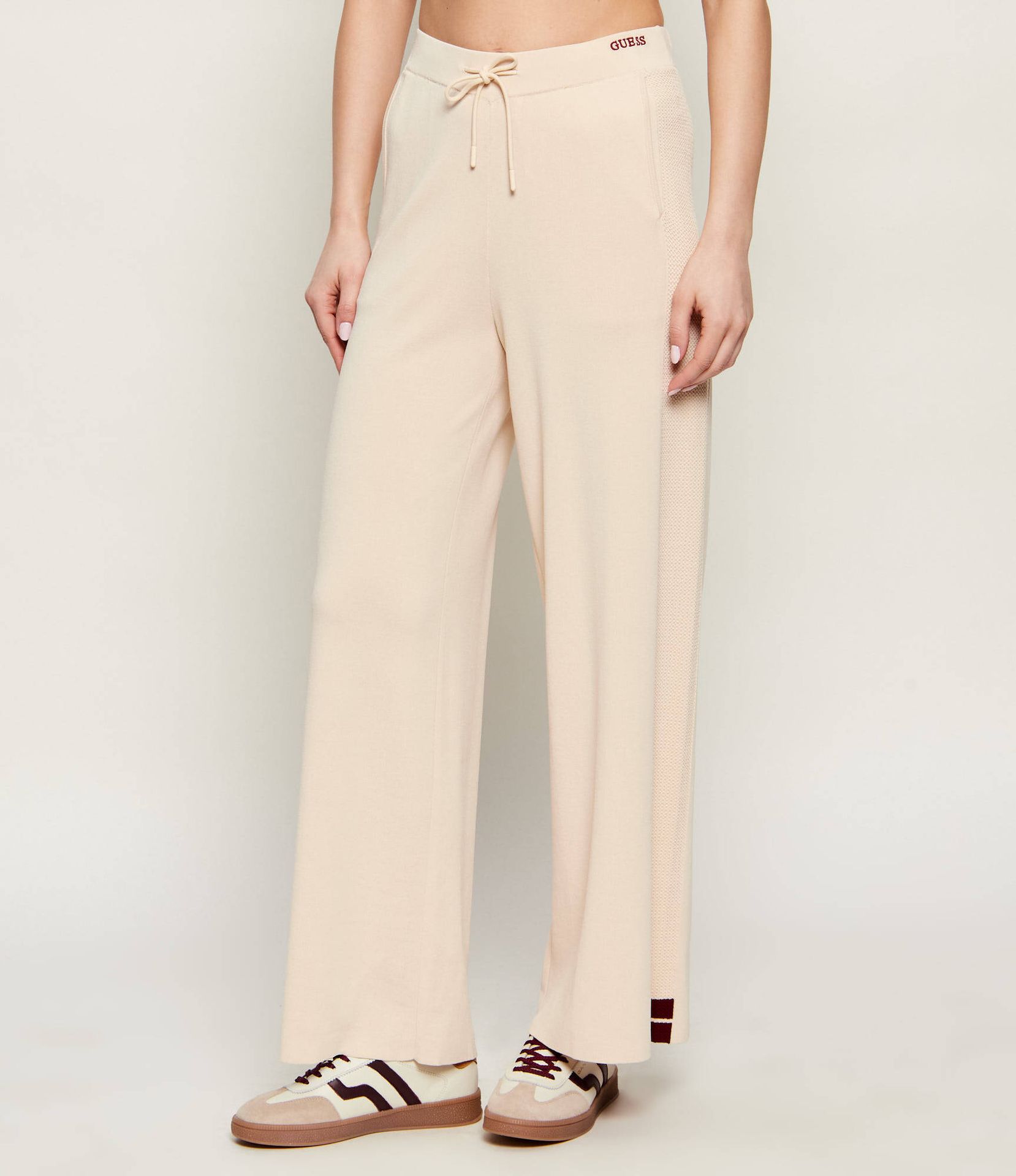GUESS ACTIVE Spodnie dresowe GABRY Relaxed fit