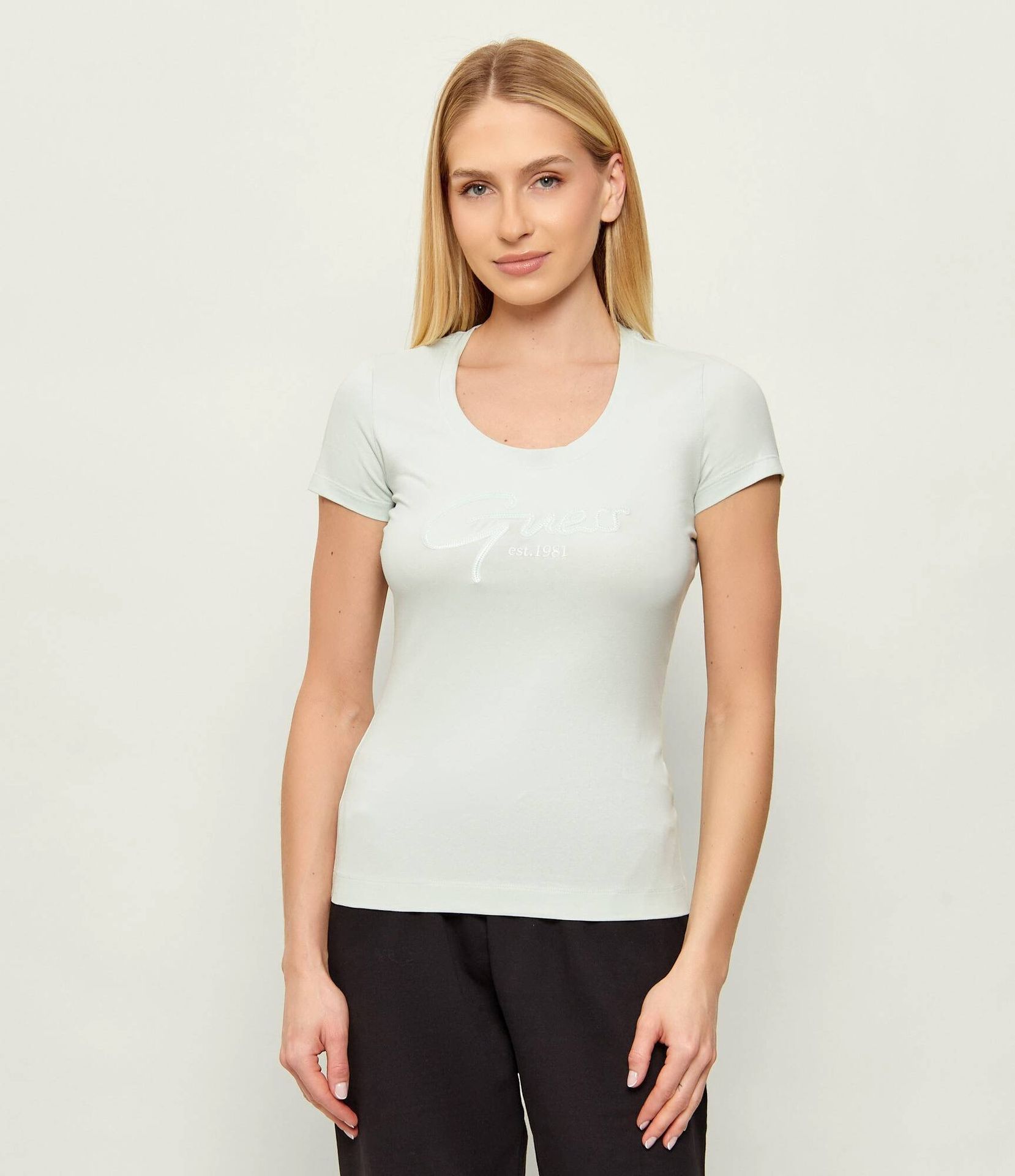 GUESS T-shirt Slim Fit