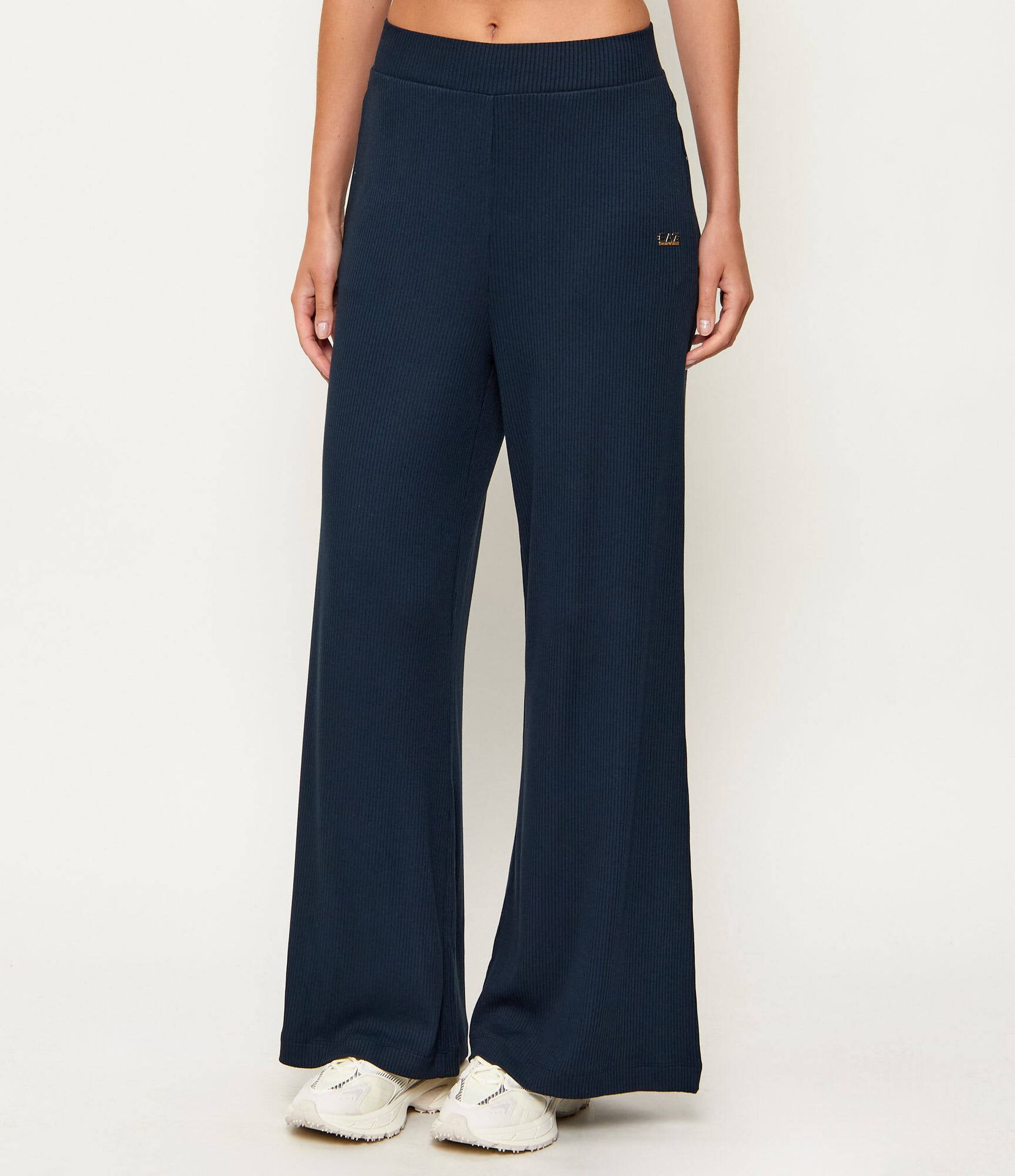 EA7 Spodnie dresowe flare fit