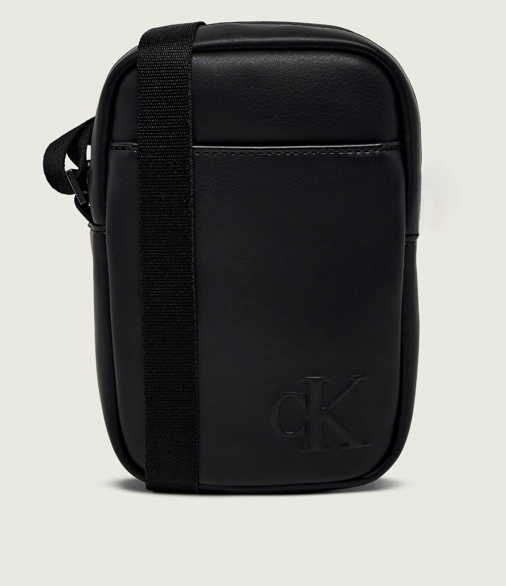 Calvin Klein Reporterka