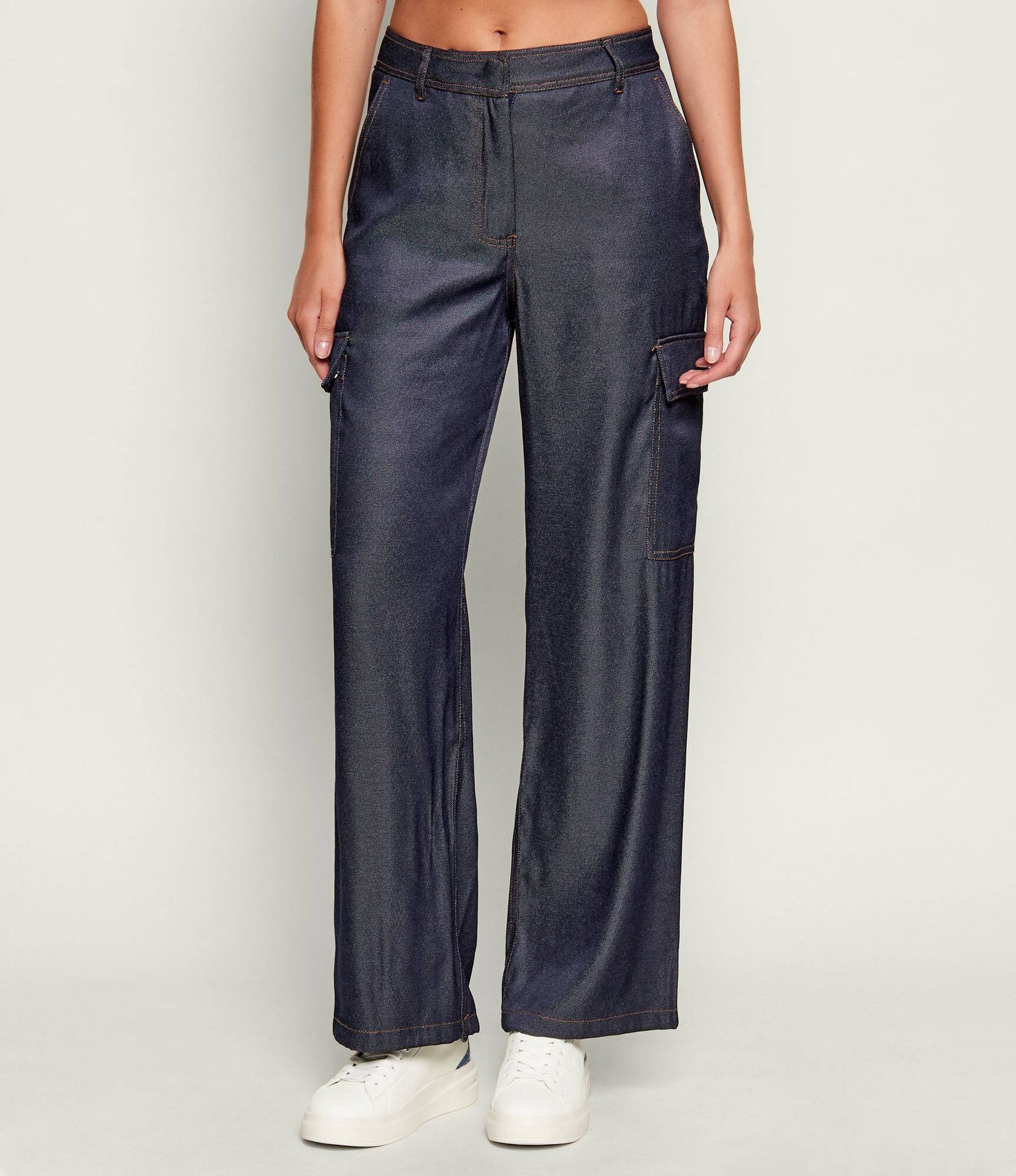 GUESS Spodnie cargo REGINE Relaxed fit