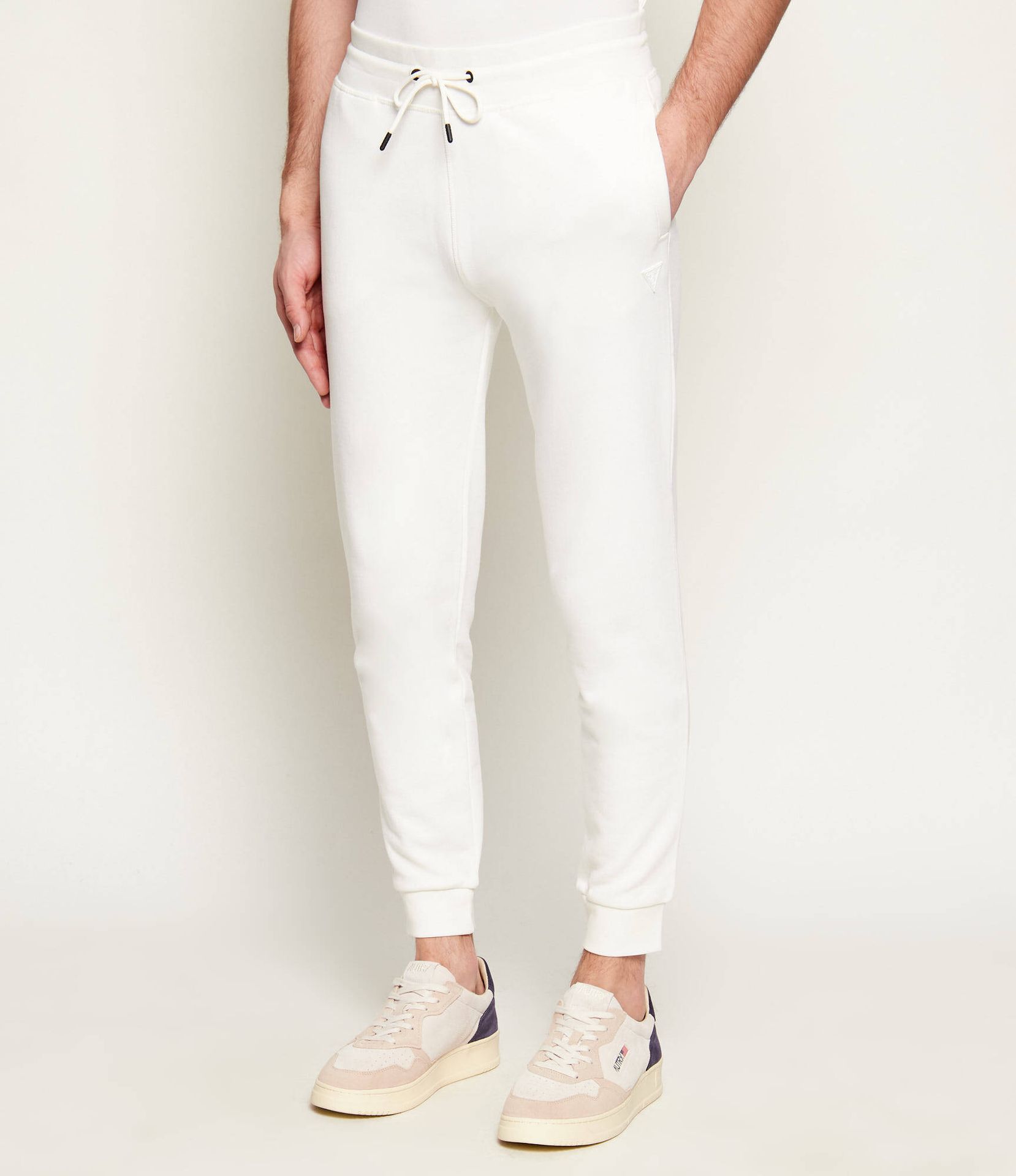 GUESS ACTIVE Spodnie dresowe ALDWIN Slim Fit