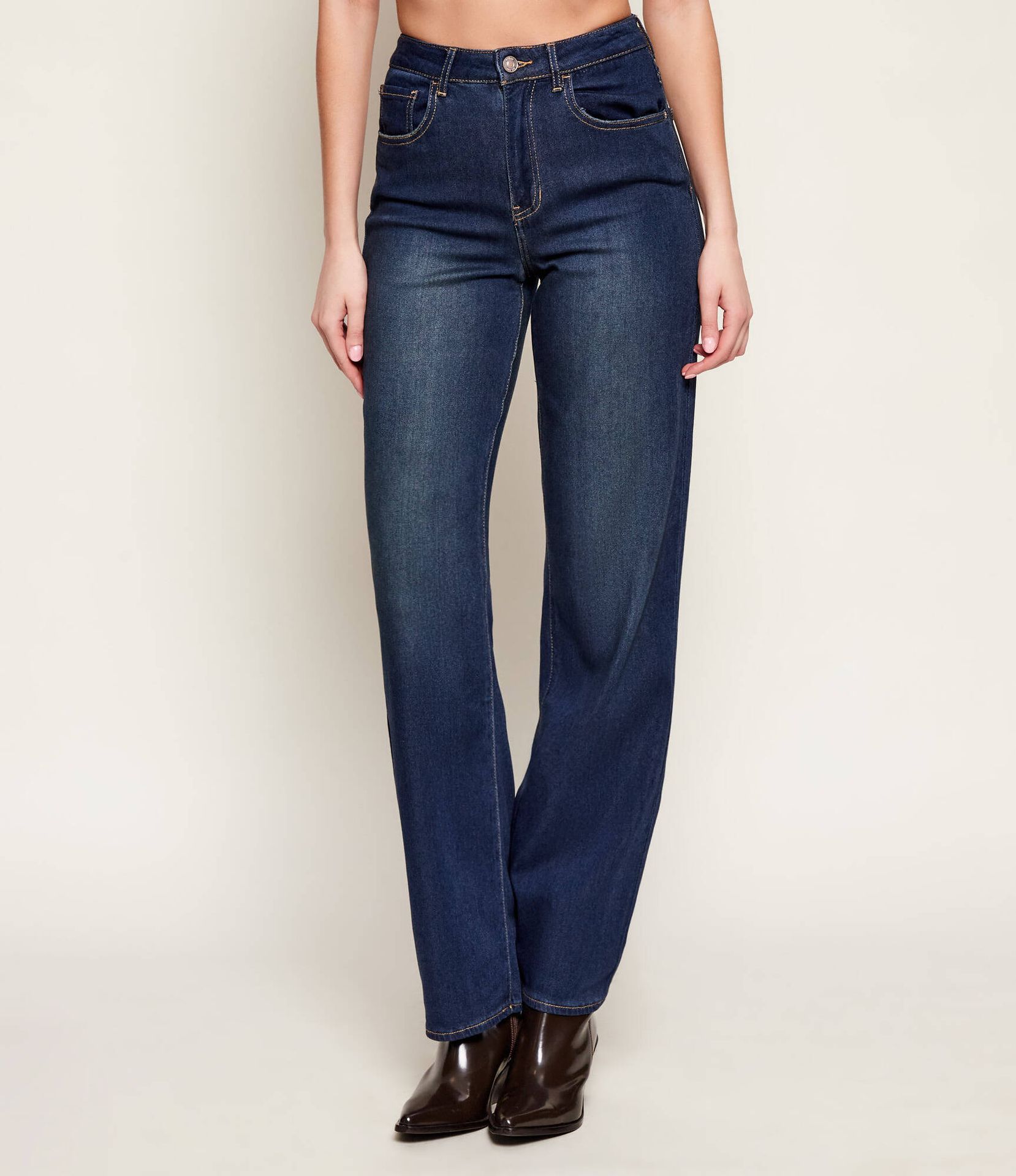 GUESS Jeansy Straight fit high rise