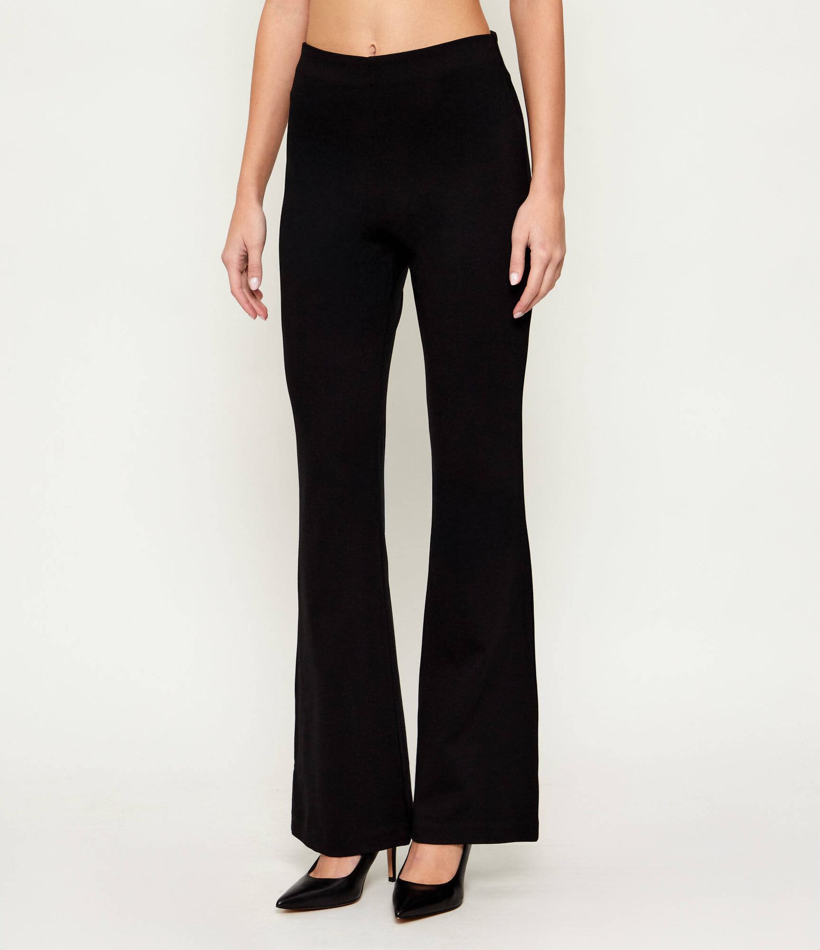 GUESS Spodnie NOEL flare fit