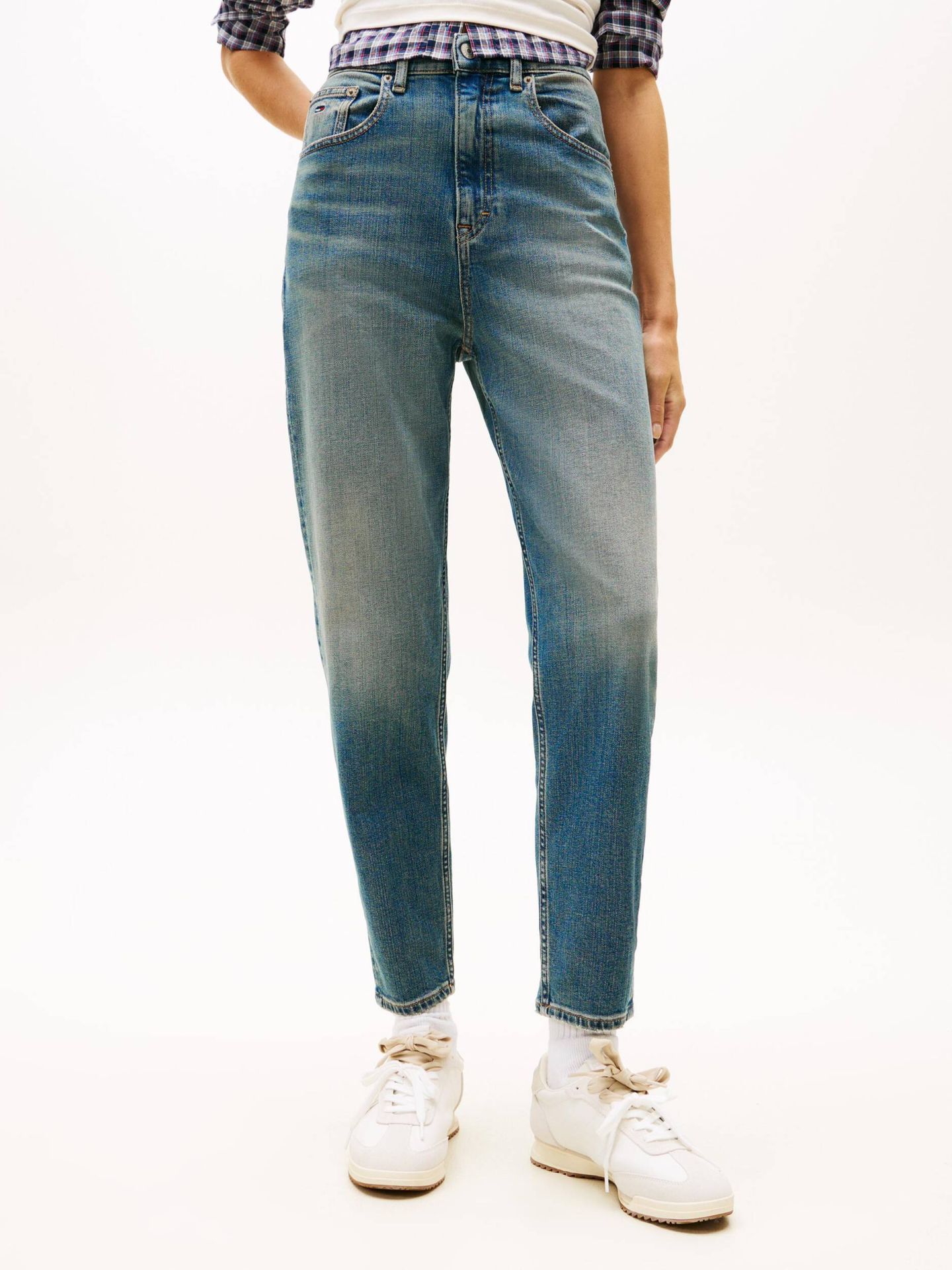 Tommy Jeans Jeansy BI5154 Mom Fit high waist