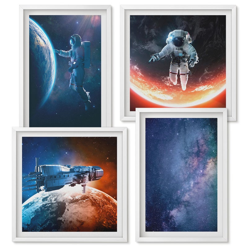 Zestaw obrazów w ramie - 4 części Widoki z kosmosu astronauci w gwiazdach Biała ramka