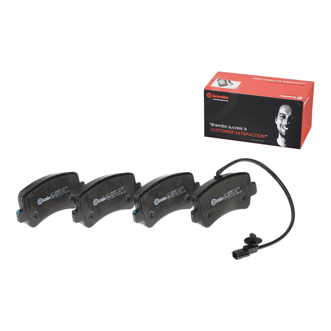 BREMBO Zestaw klocków hamulcowych, hamulce tarczowe P 68 063
