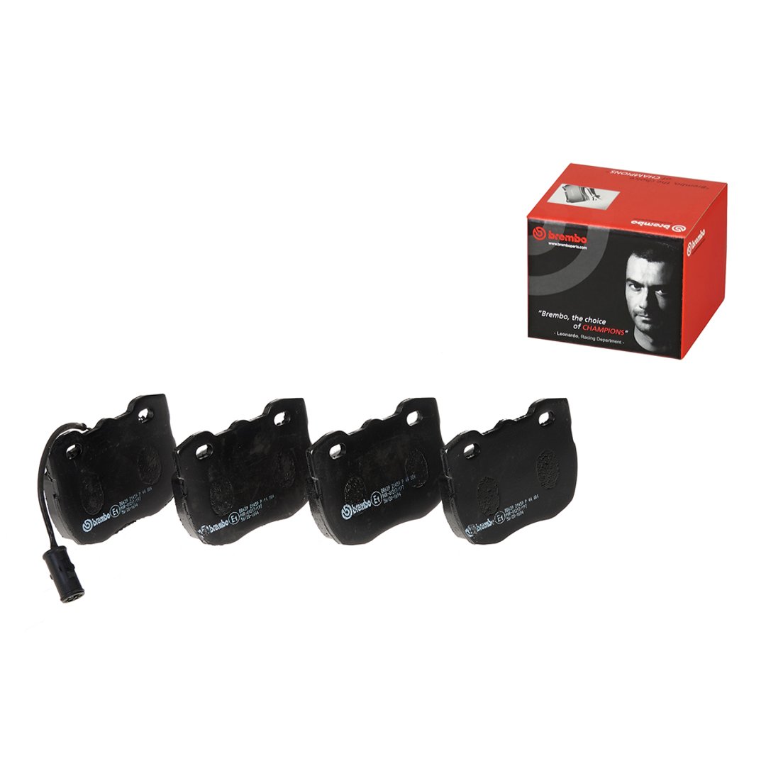 BREMBO Zestaw klocków hamulcowych, hamulce tarczowe P 44 004