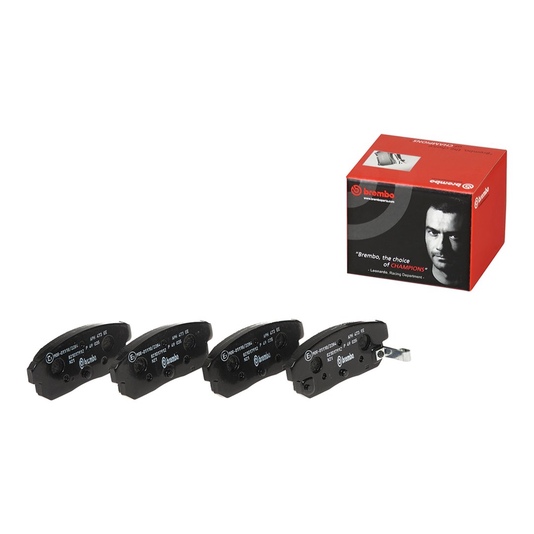 BREMBO Zestaw klocków hamulcowych, hamulce tarczowe P 49 035