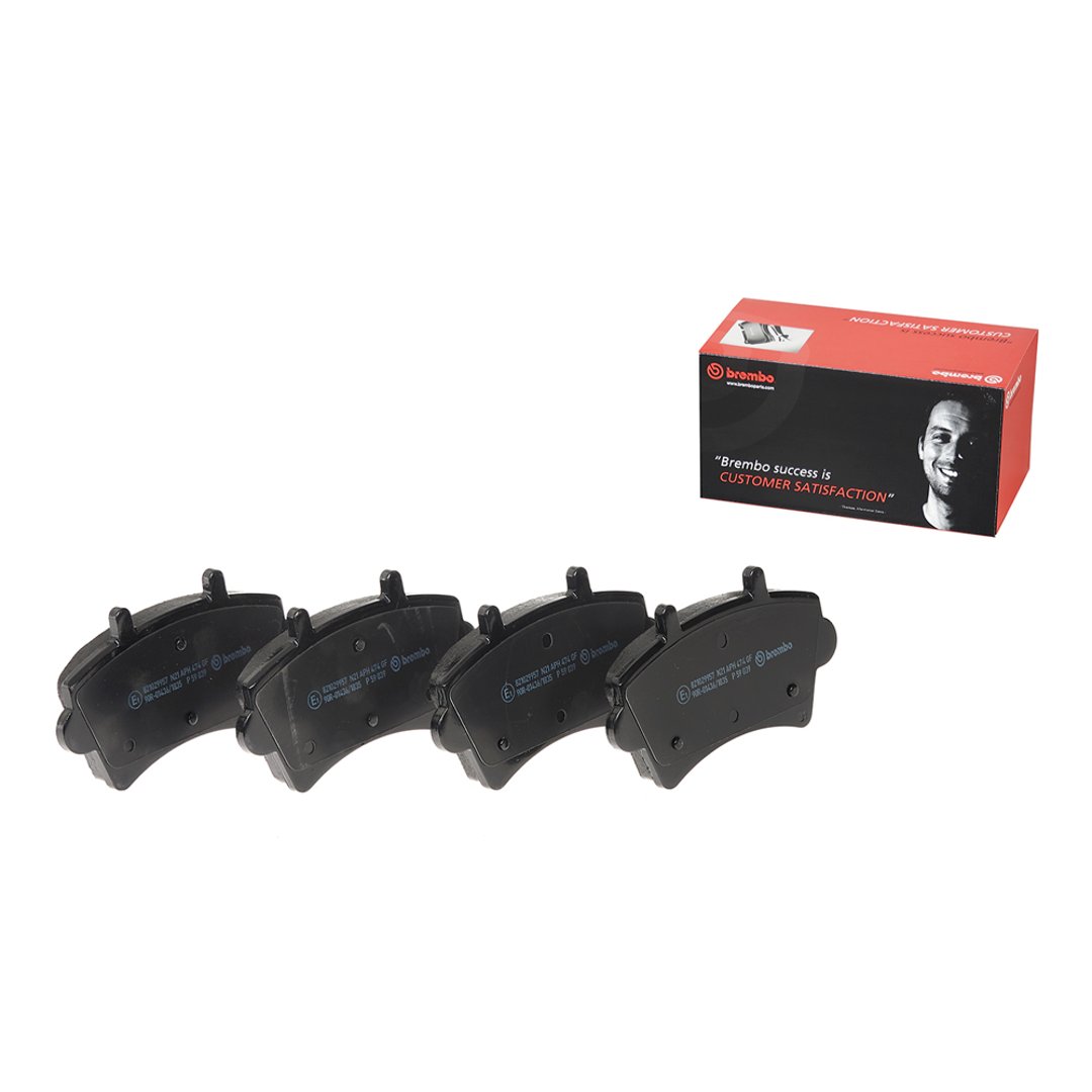 BREMBO Zestaw klocków hamulcowych, hamulce tarczowe P 59 039