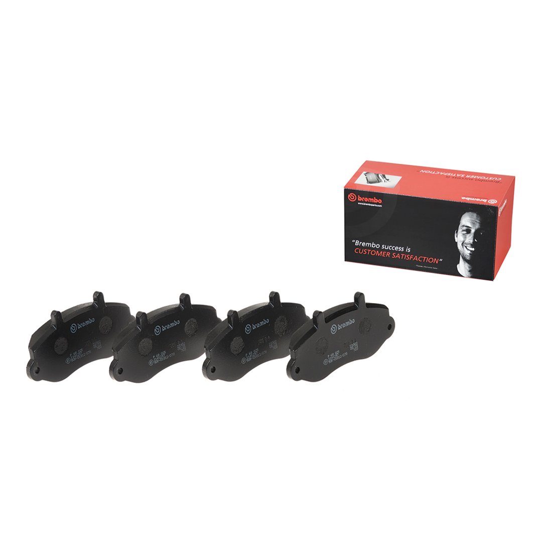 BREMBO Zestaw klocków hamulcowych, hamulce tarczowe P 68 025