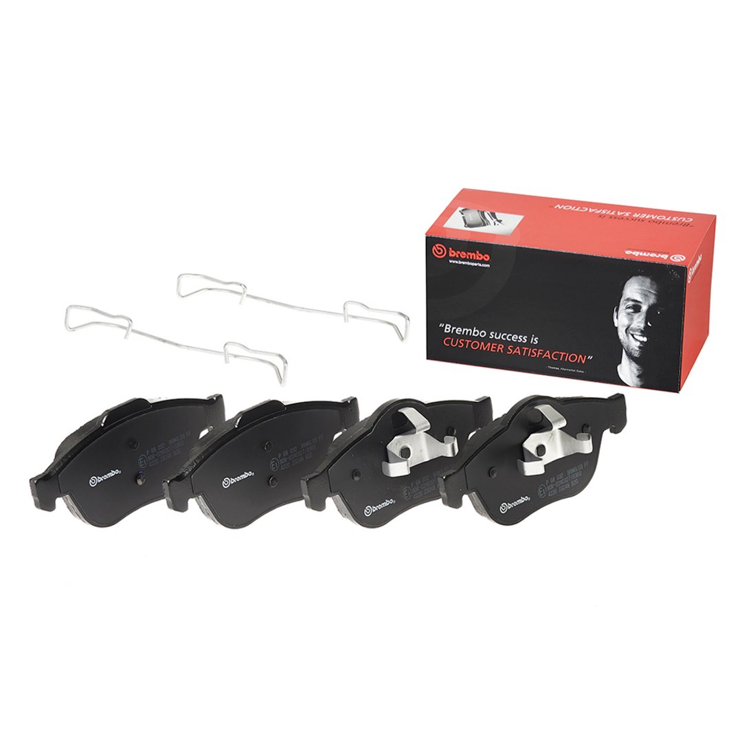 BREMBO Zestaw klocków hamulcowych, hamulce tarczowe P 68 032