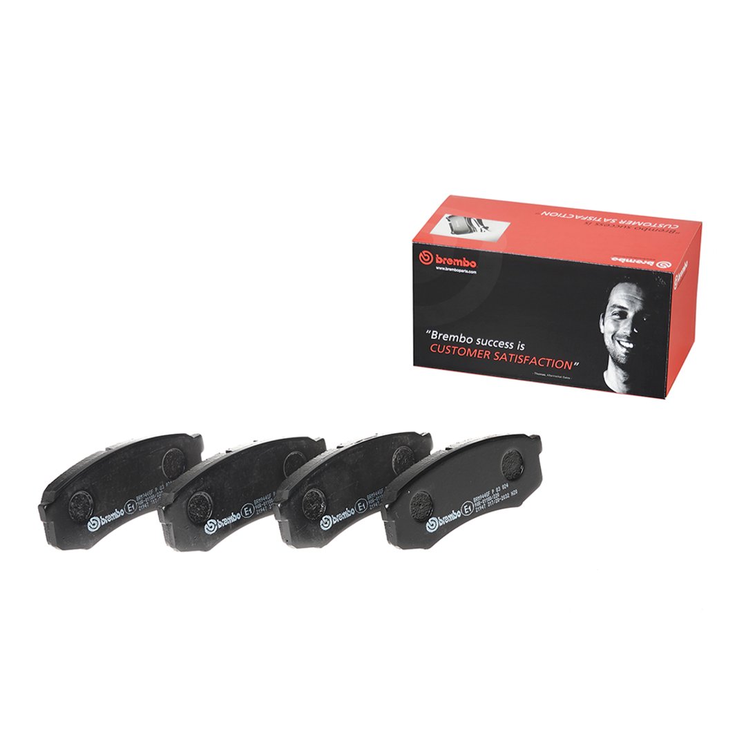 BREMBO Zestaw klocków hamulcowych, hamulce tarczowe P 83 024