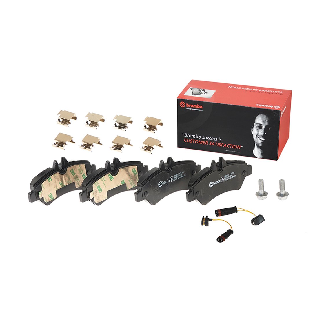 BREMBO Zestaw klocków hamulcowych, hamulce tarczowe P 50 084
