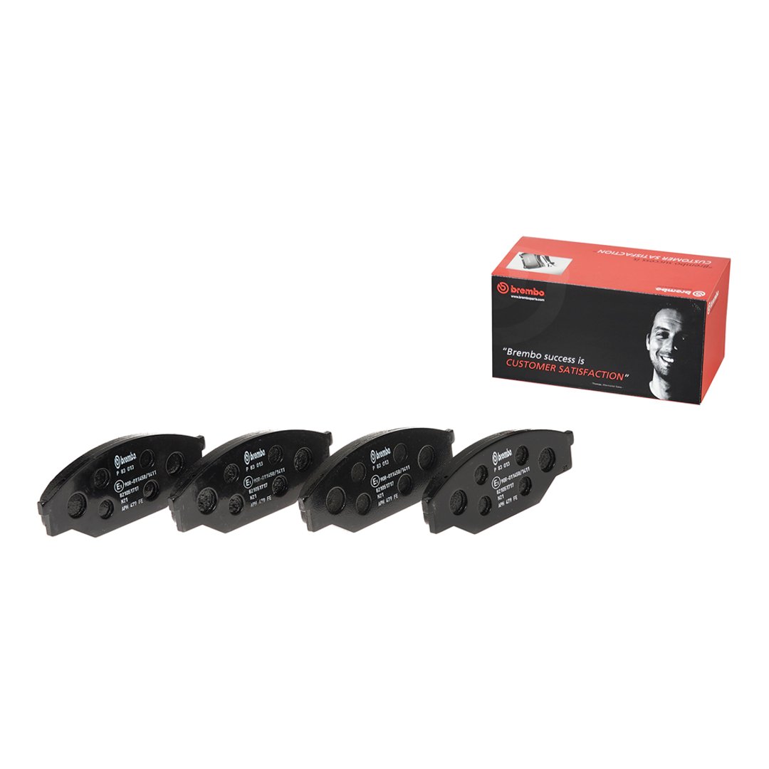 BREMBO Zestaw klocków hamulcowych, hamulce tarczowe P 83 013