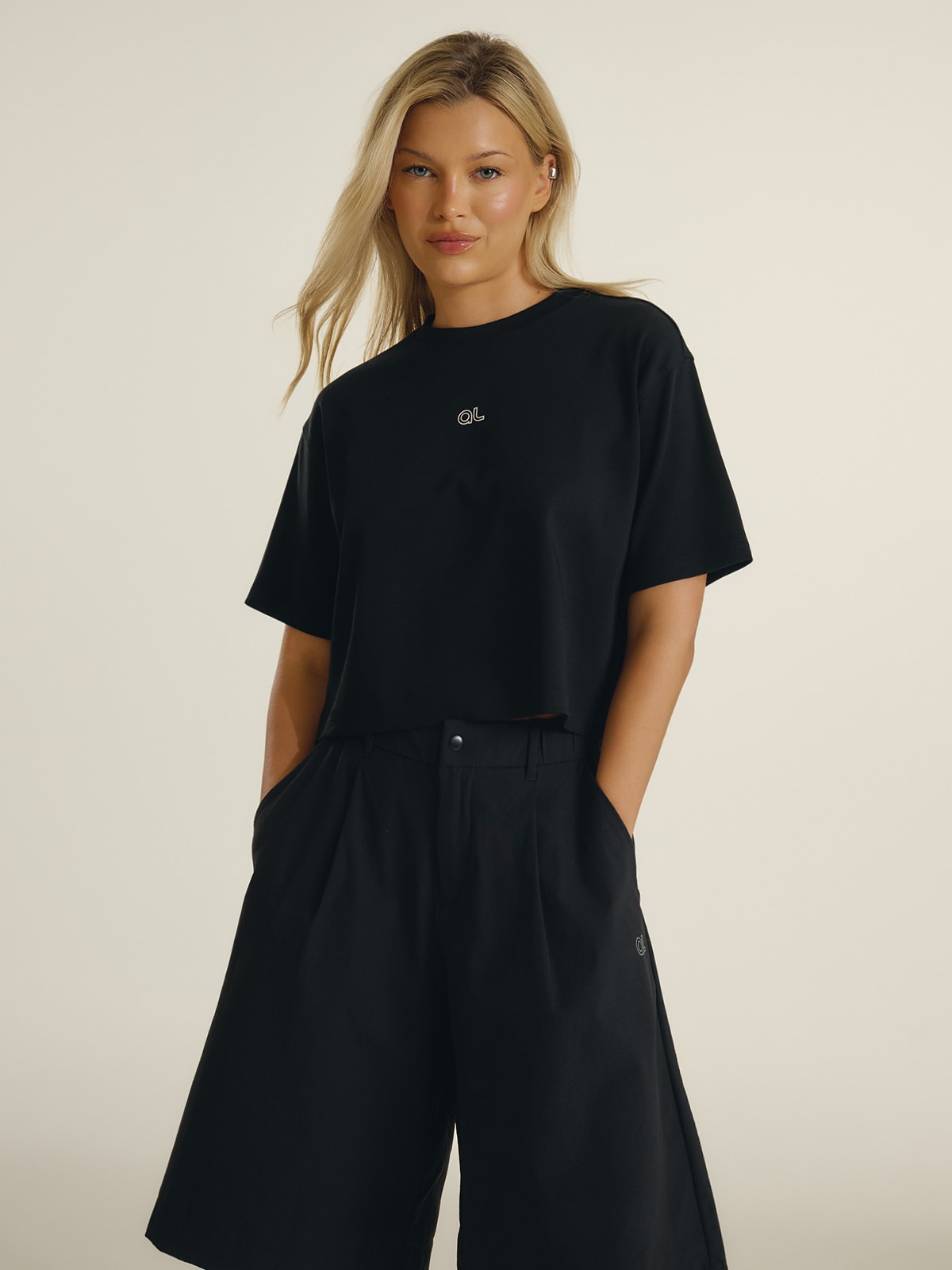 4F T-shirt loose gładki damski 4F x Anna Lewandowska - czarny S