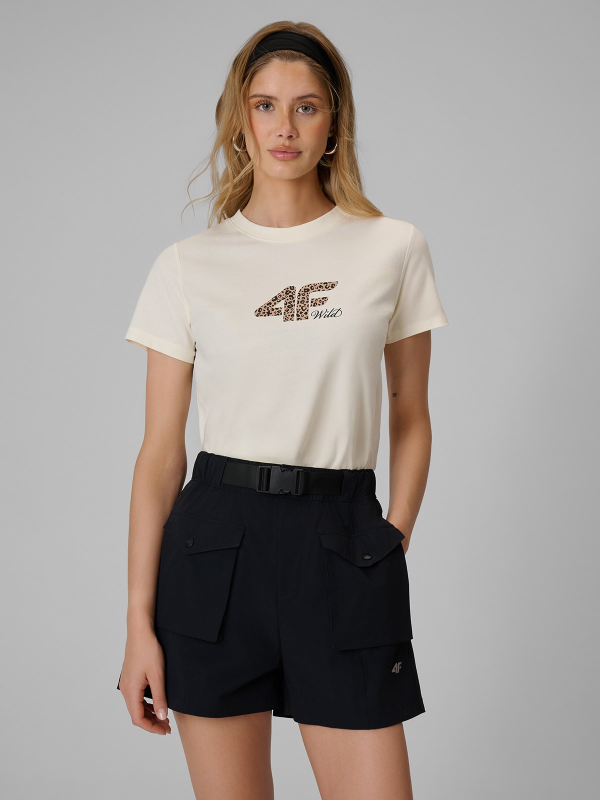 4F T-shirt regular z nadrukiem damski - biały XXL