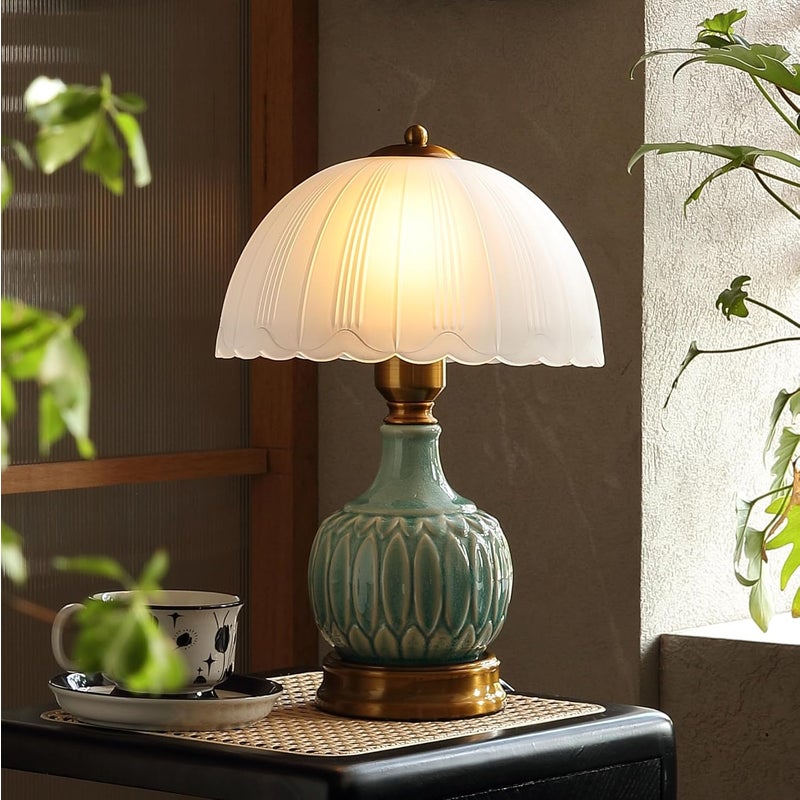 Lampa stołowa retro do salonu, nowoczesna 40-centymetrowa ceramiczna lampa stołowa do sypialni, retro-kształtna szklana lampka nocna