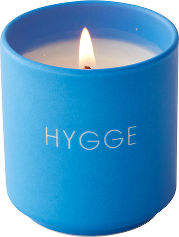 Świeca zapachowa Design Letters Hygge kobaltowa