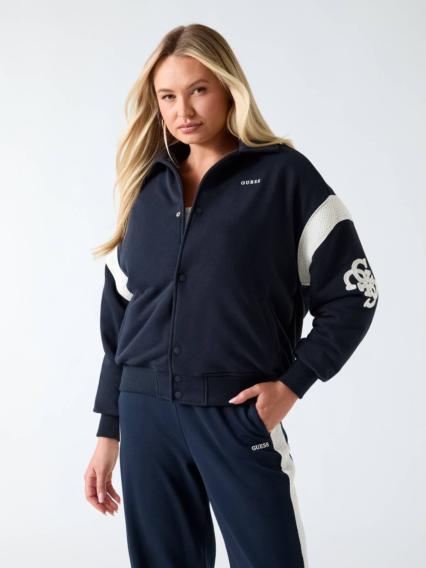 GUESS ACTIVE Kurtka bomber Danika Loose fit