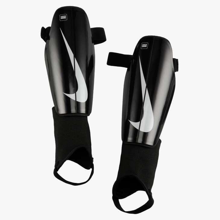 Nagolenniki Nike Charge DX4608 010 czarny S