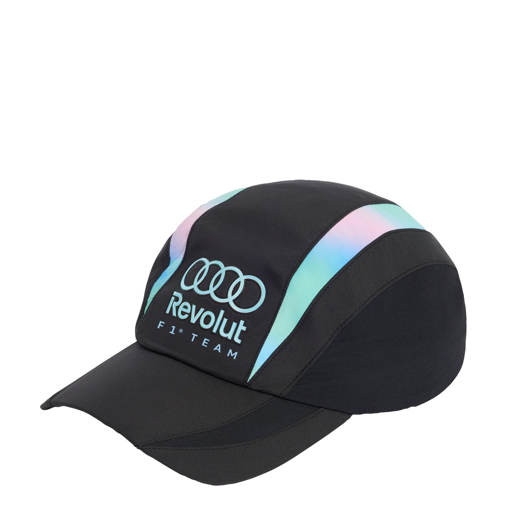 CZAPKA Z DASZKIEM AUDI REVOLUT F1 TEAM TEAMGEIST