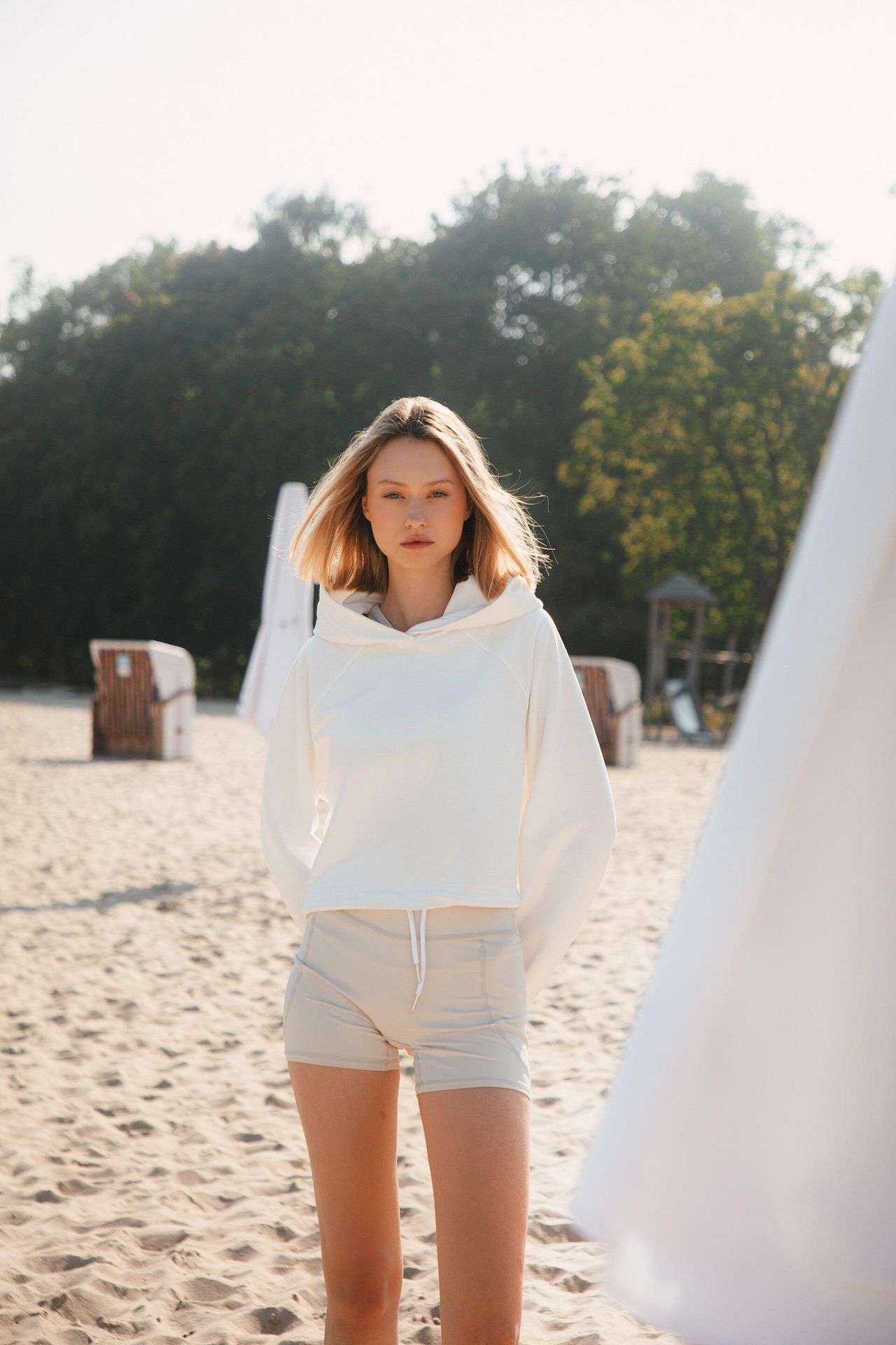 Bluza do jogi Moonholi Ivy Hoodie z kapturem