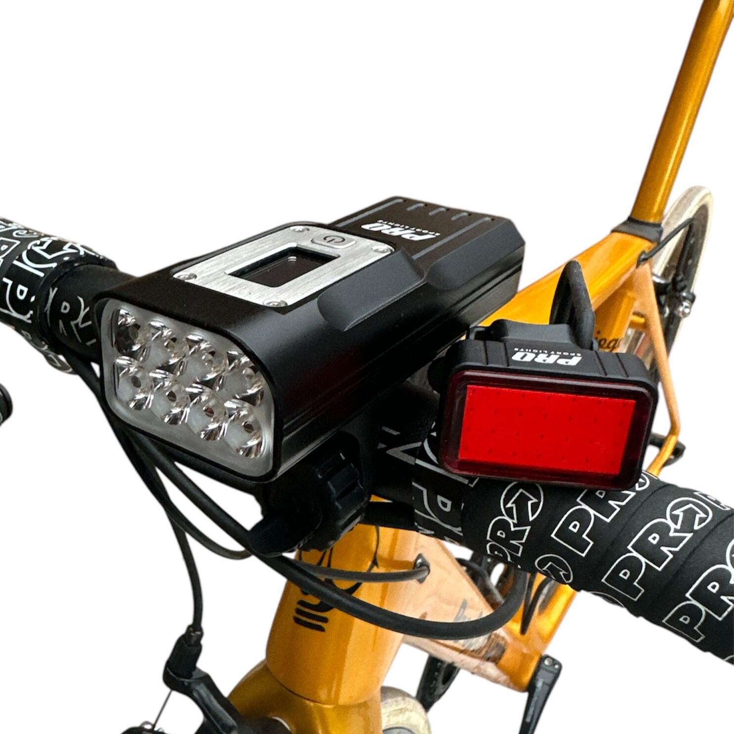 Zestaw lampek rowerowych LED ładowanych przez USB - 2000 i 125 lumenów
