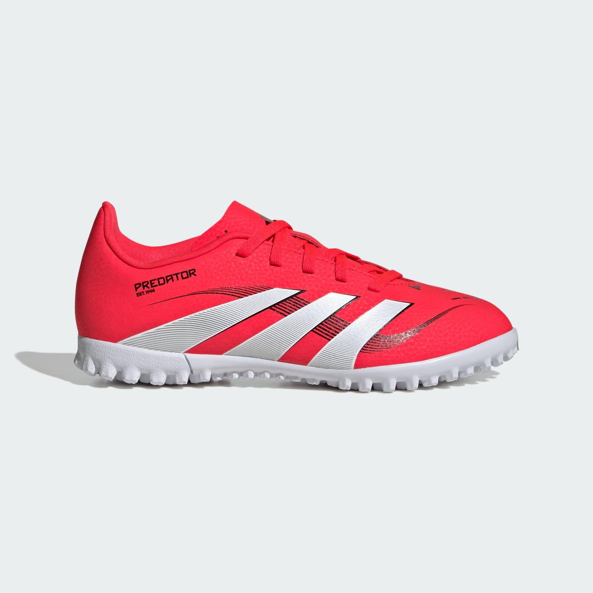 adidas Buty juniorskie Predator Club Jr TF ID3806