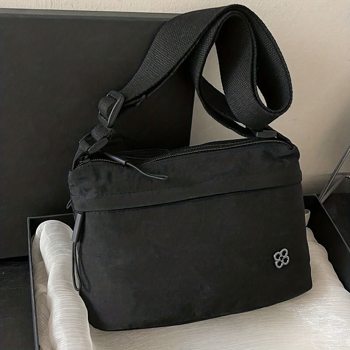 TEMU damska torba crossbody, stylowa i wszechstronna, wykonana z lekkiego nylonu, z trzyczęściową konstrukcją, szykowna torba na ramię do codziennych