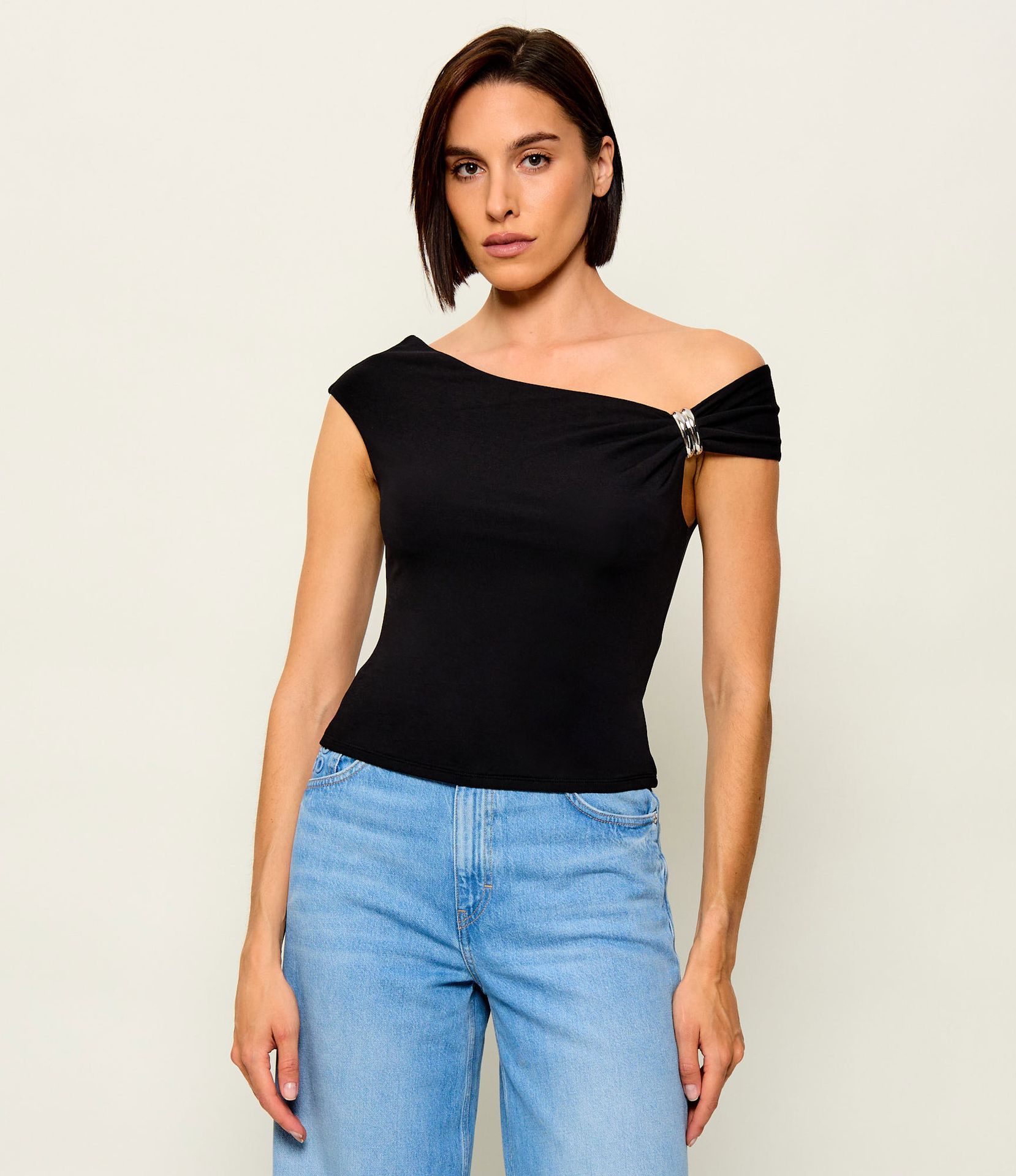 GUESS Top Suni Slim Fit