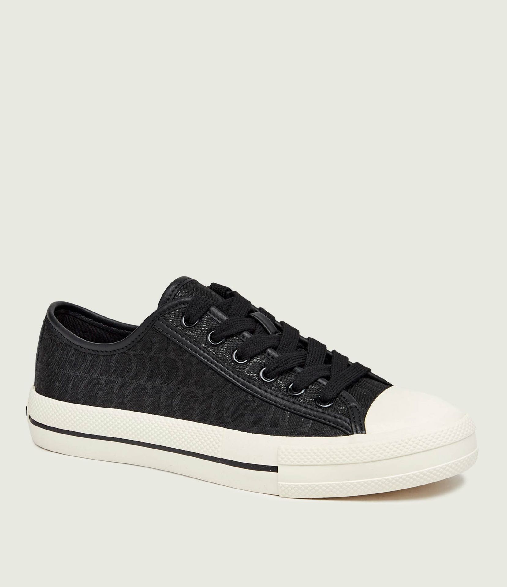 Guess Trampki Carey3